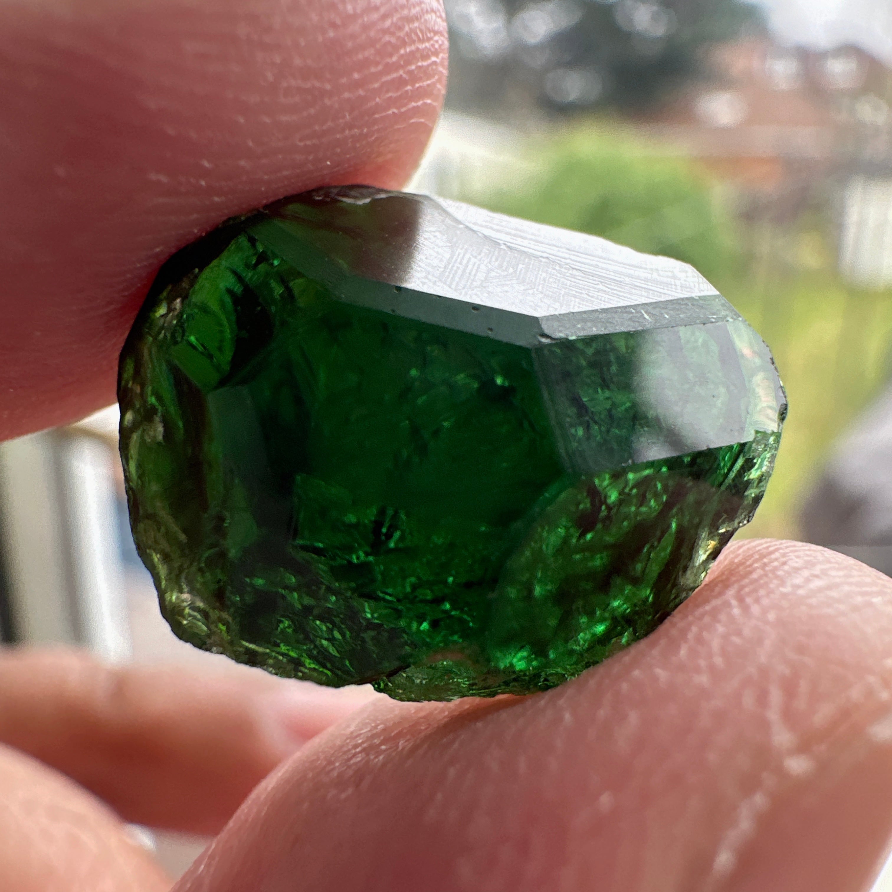 Huge Chrome Tourmaline, 14.90ct, Tanzania, Untreated Unheated, VVS-IF with one spot, I have circled the spot in red on one of the pictures, stone is dark and shown in different lights