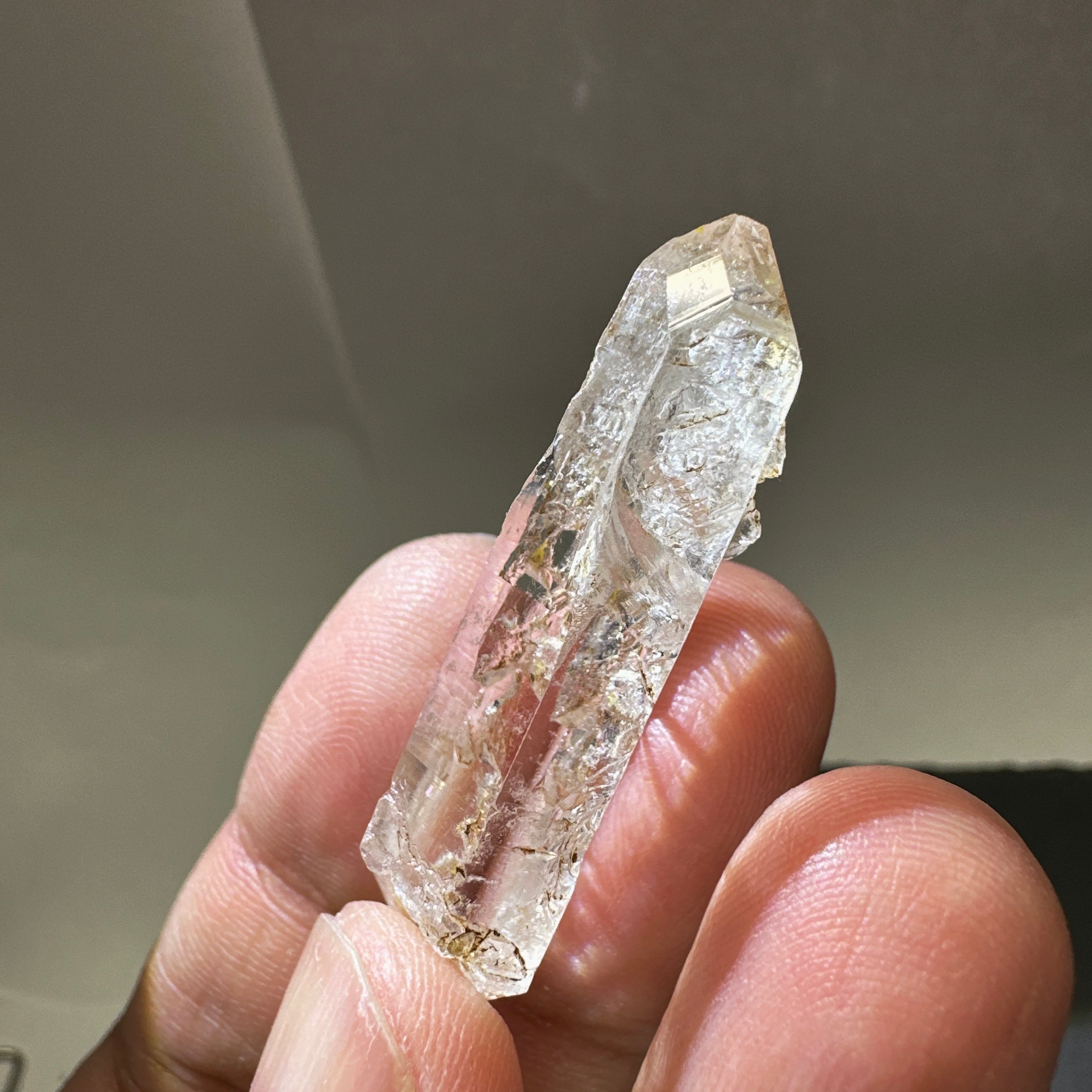 Mondo Quartz Crystal, 6gm, Tanzania