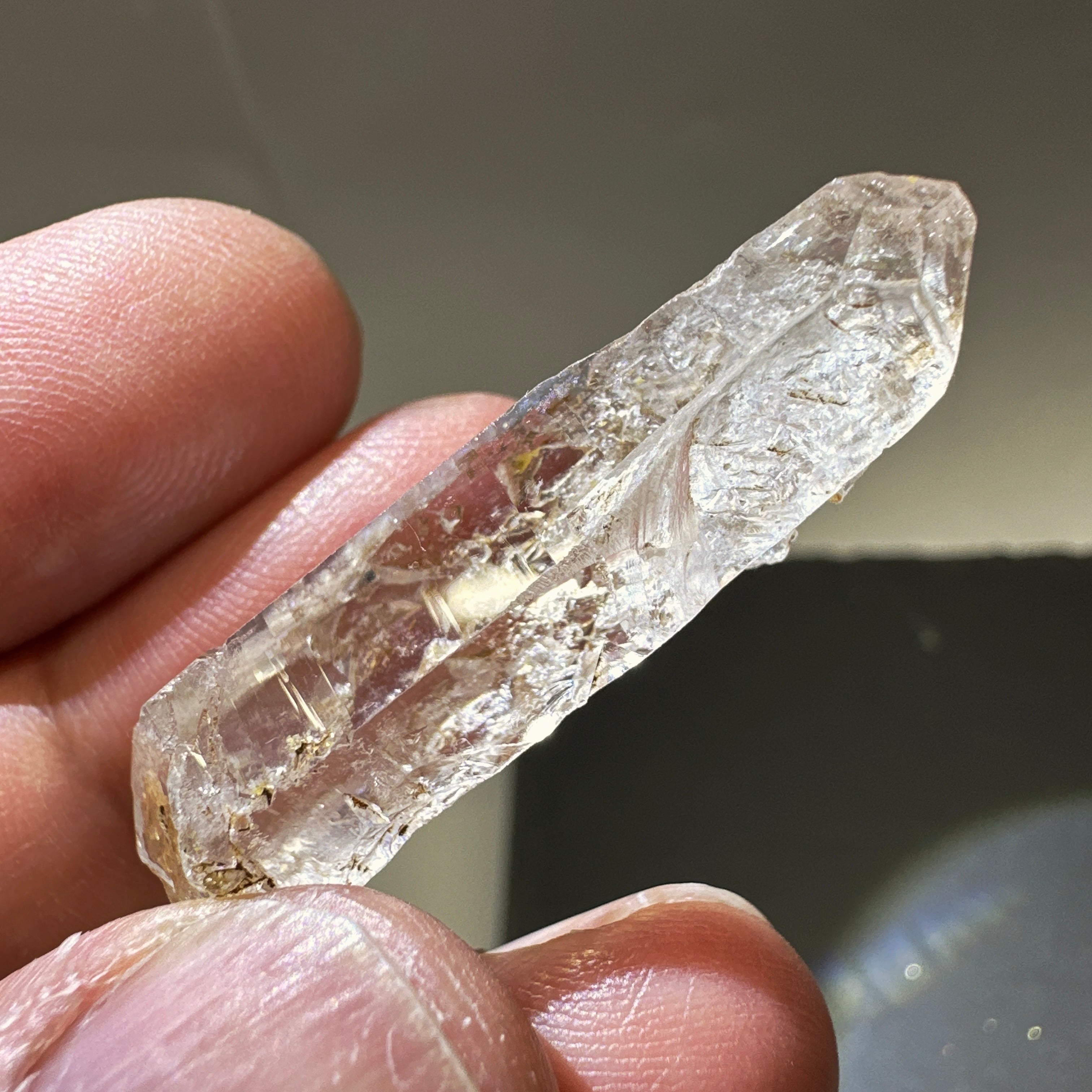 Mondo Quartz Crystal, 6gm, Tanzania