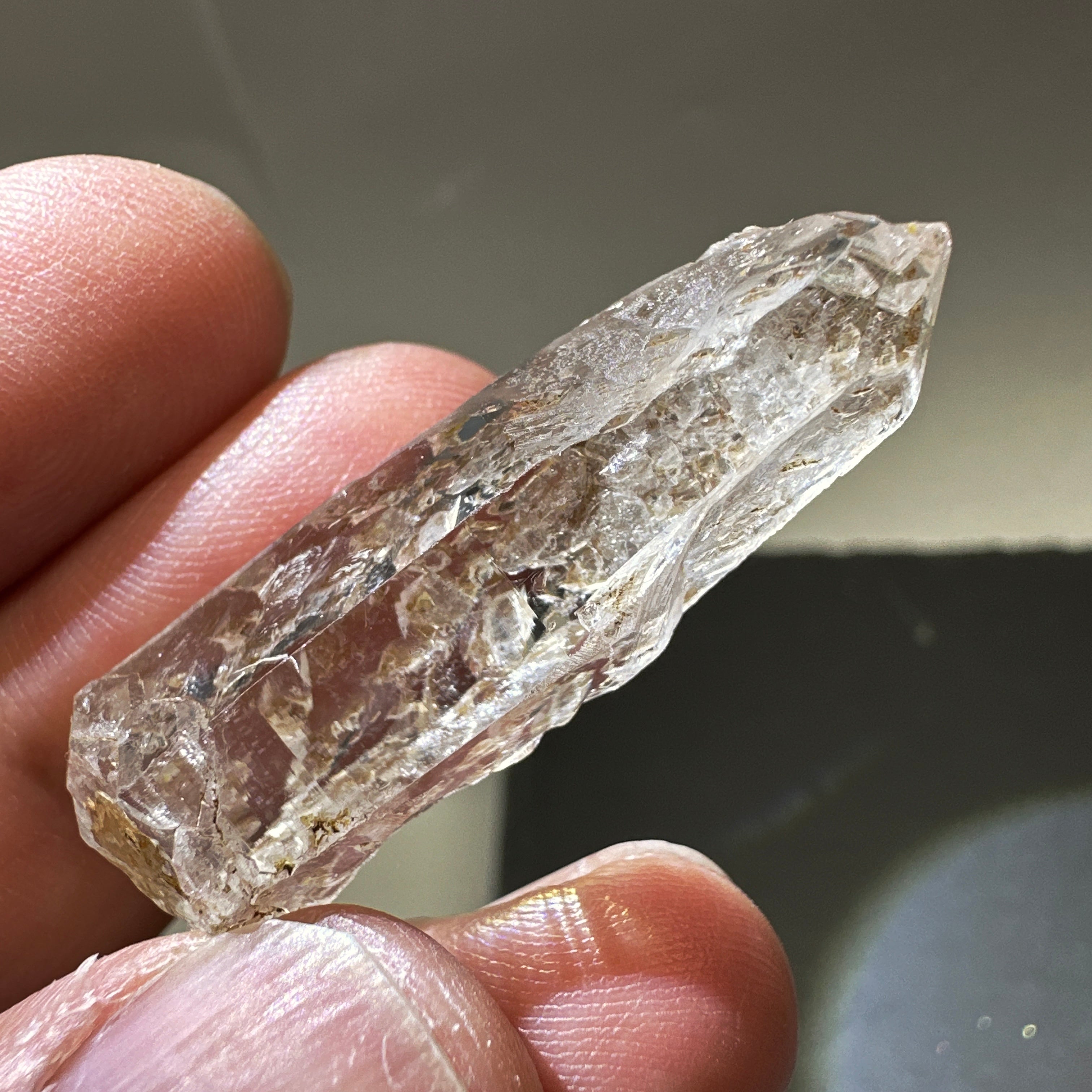 Mondo Quartz Crystal, 6gm, Tanzania