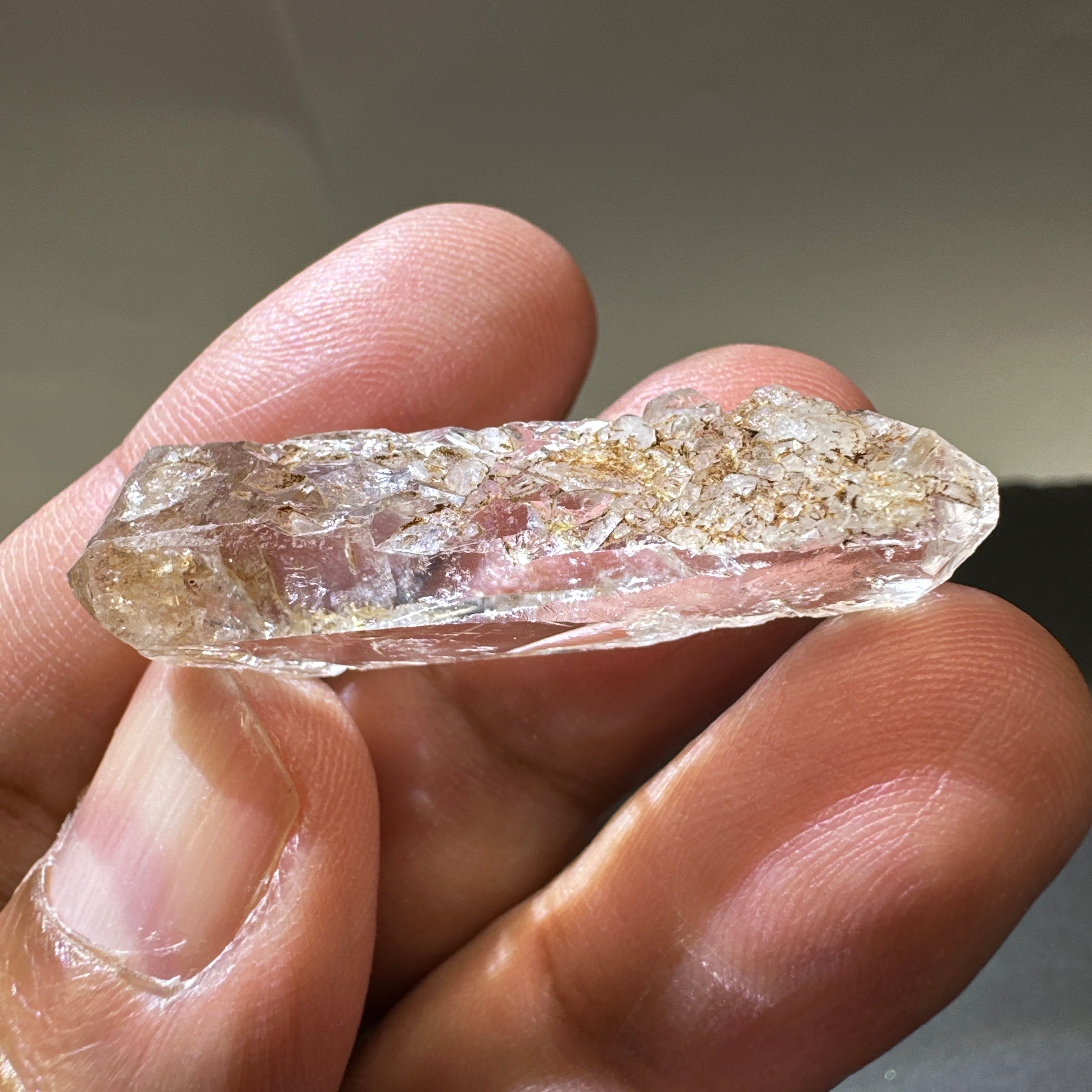 Mondo Quartz Crystal, 6gm, Tanzania