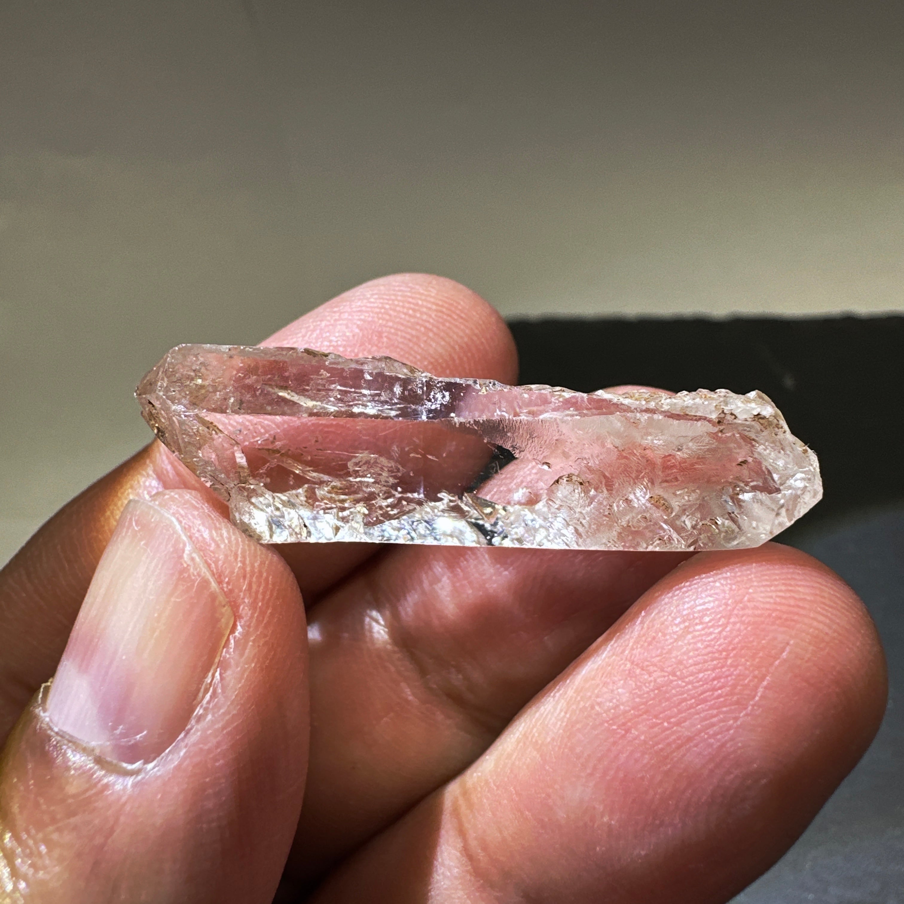 Mondo Quartz Crystal, 6gm, Tanzania