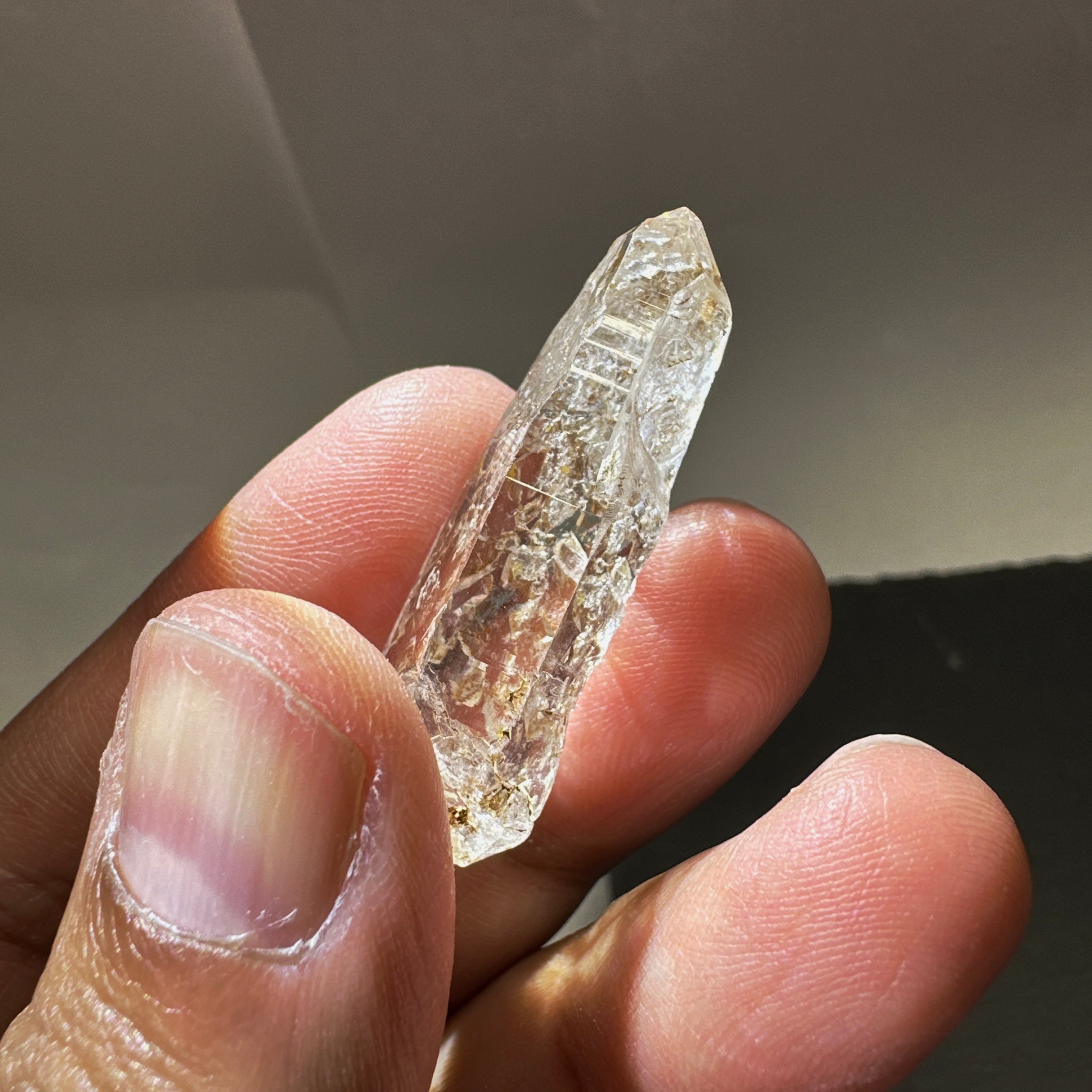 Mondo Quartz Crystal, 6gm, Tanzania