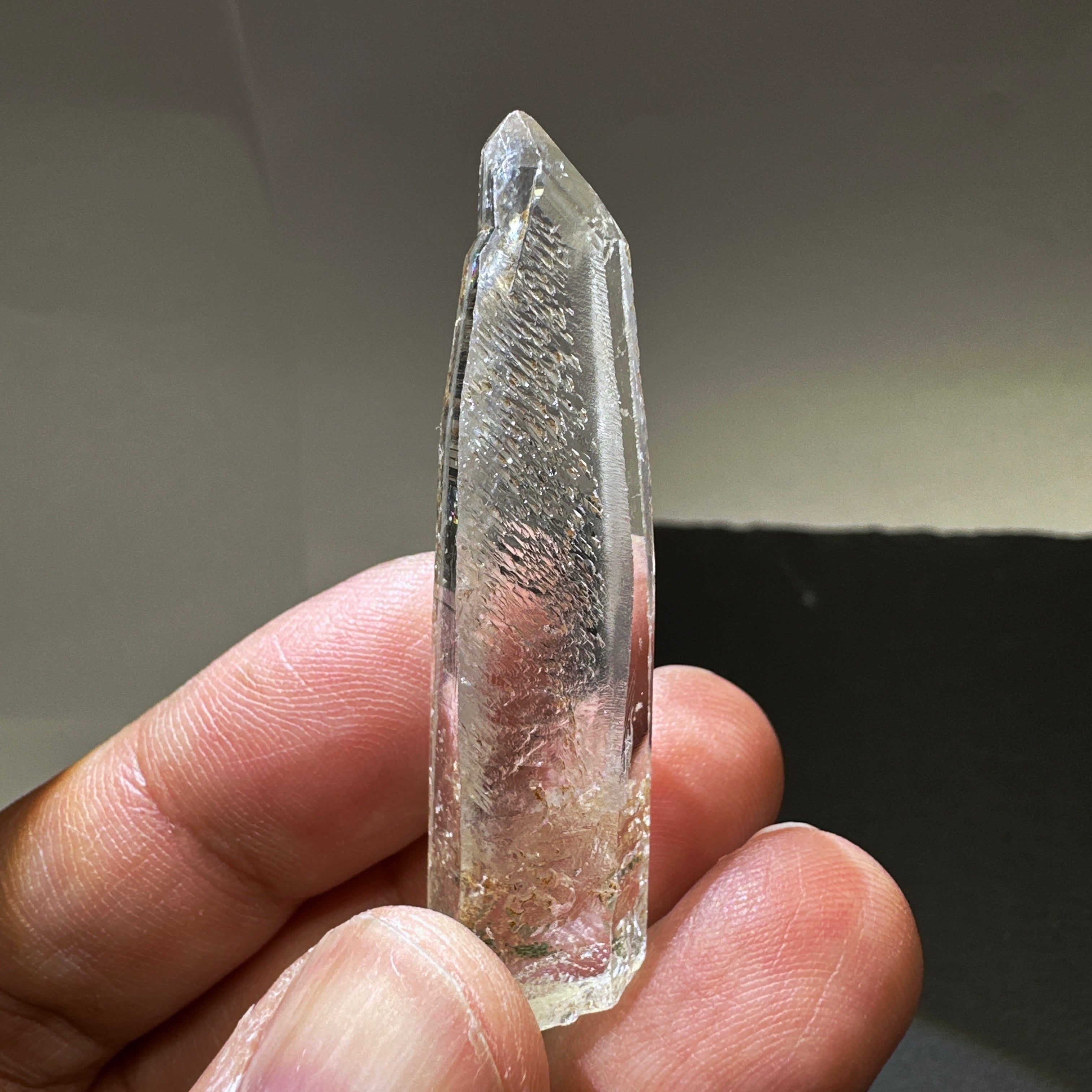 Mondo Quartz Crystal, 10gm, Tanzania