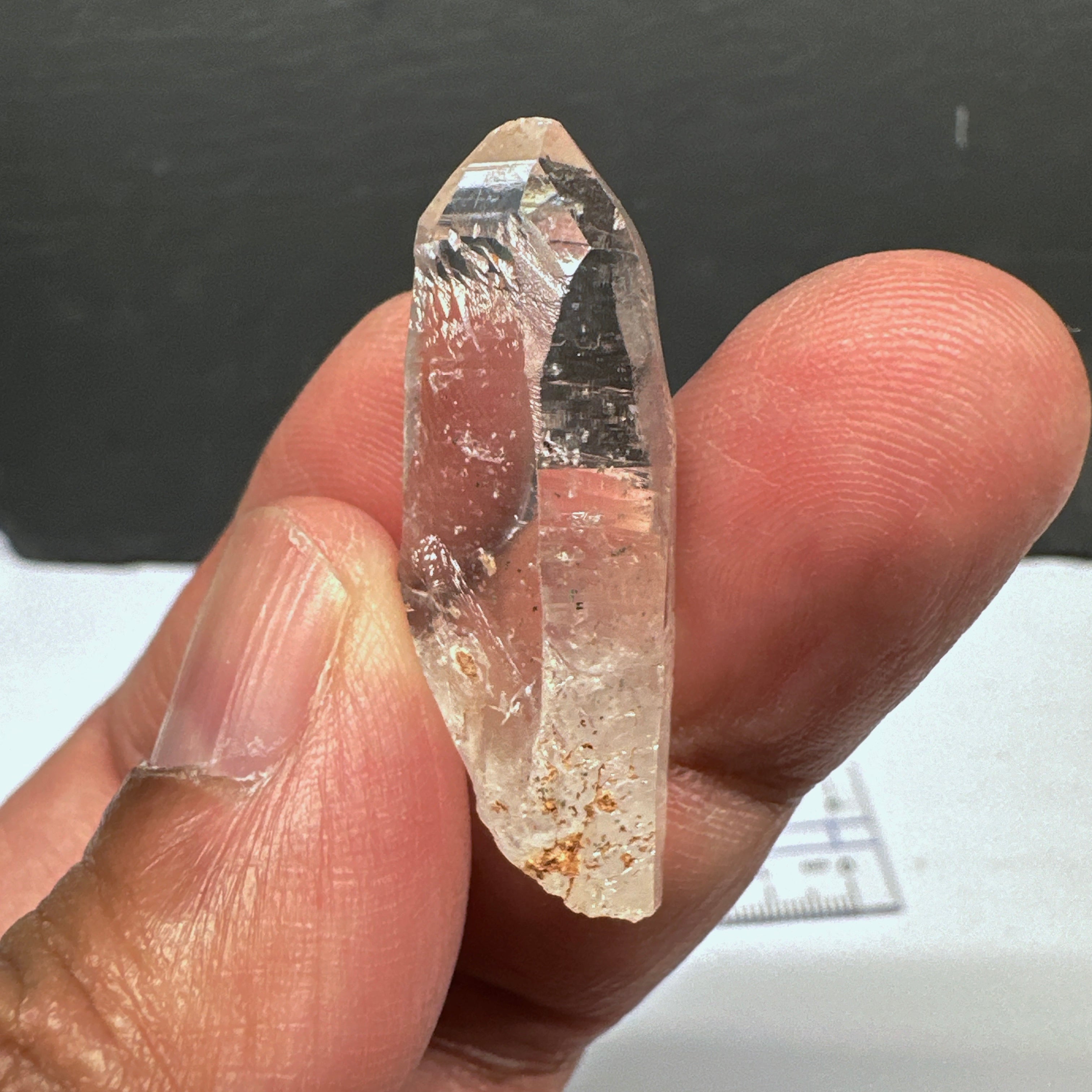 Mondo Quartz Crystal, 7gm, Tanzania