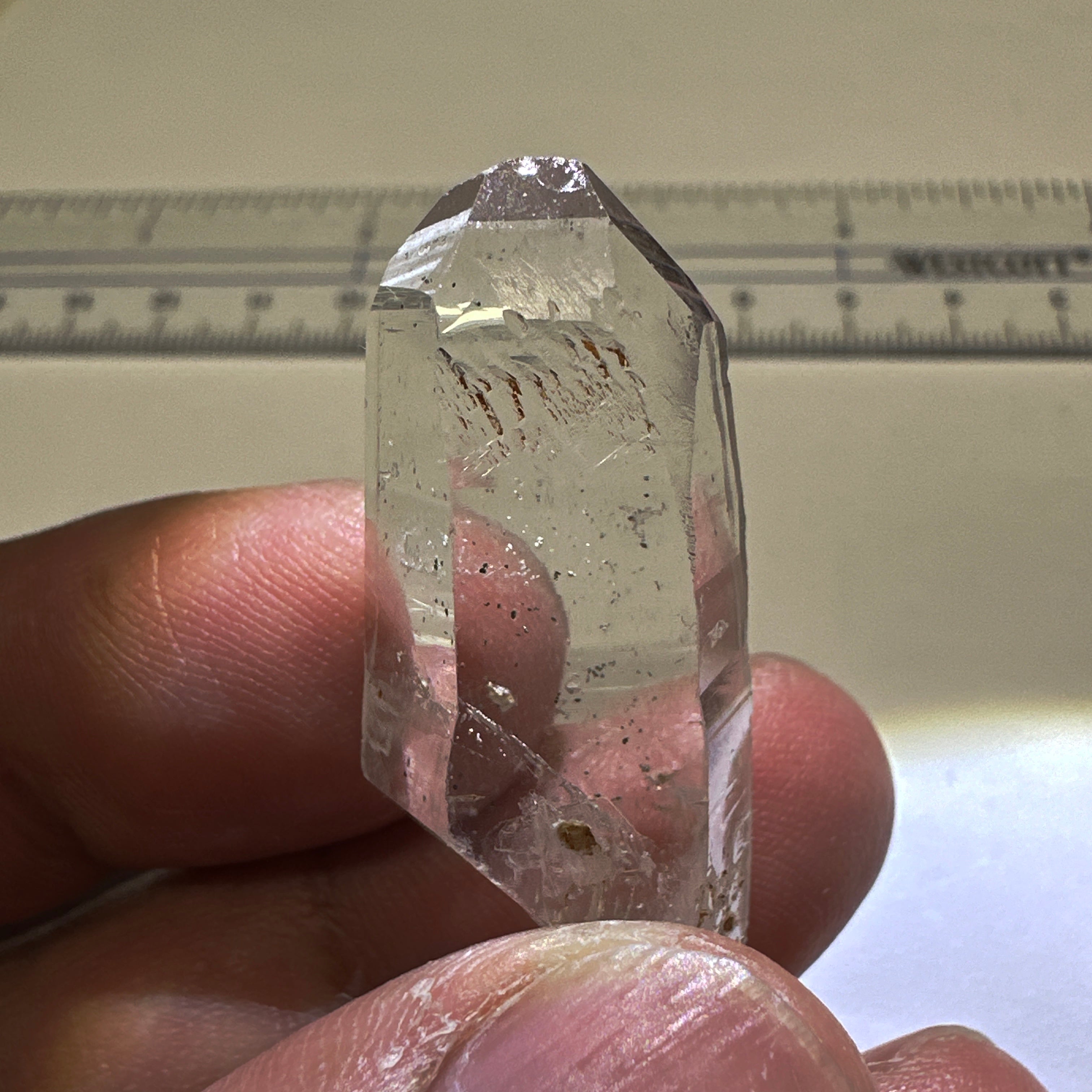 Mondo Quartz Crystal, 7gm, Tanzania