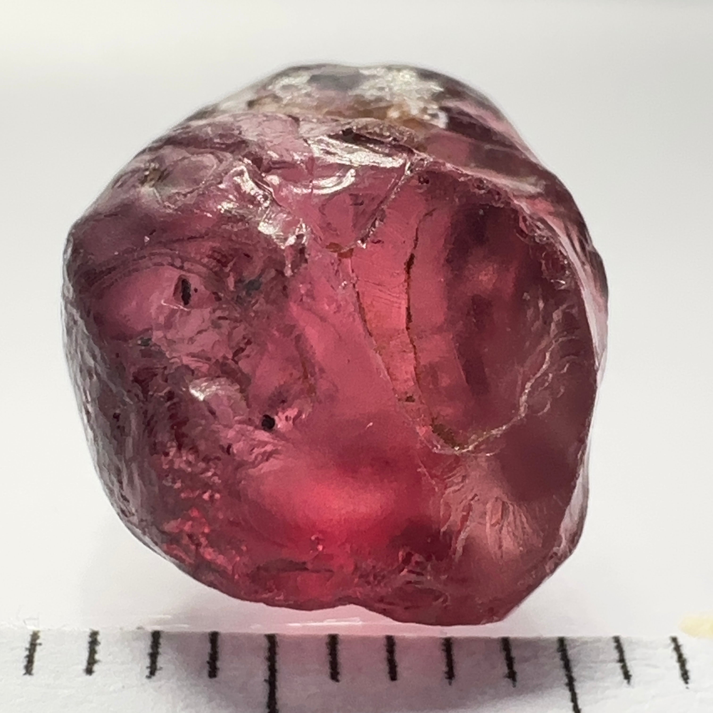 Rhodolite Garnet Colour Shifting, 6.06ct, Umba, Tanzania, Untreated Untreated. VVS with very slight silk on the outside