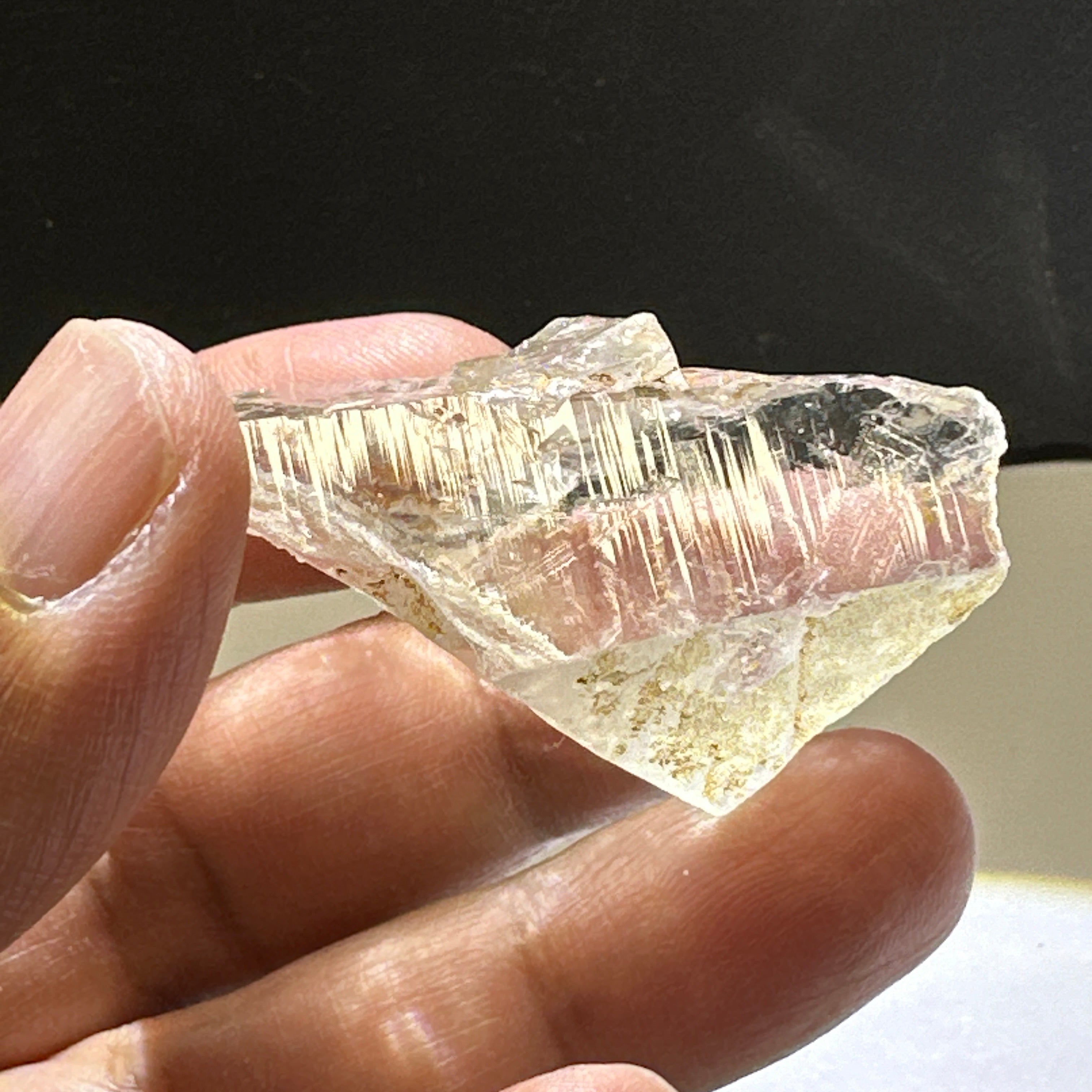 Mondo Quartz Crystal, 32.60gm, Tanzania