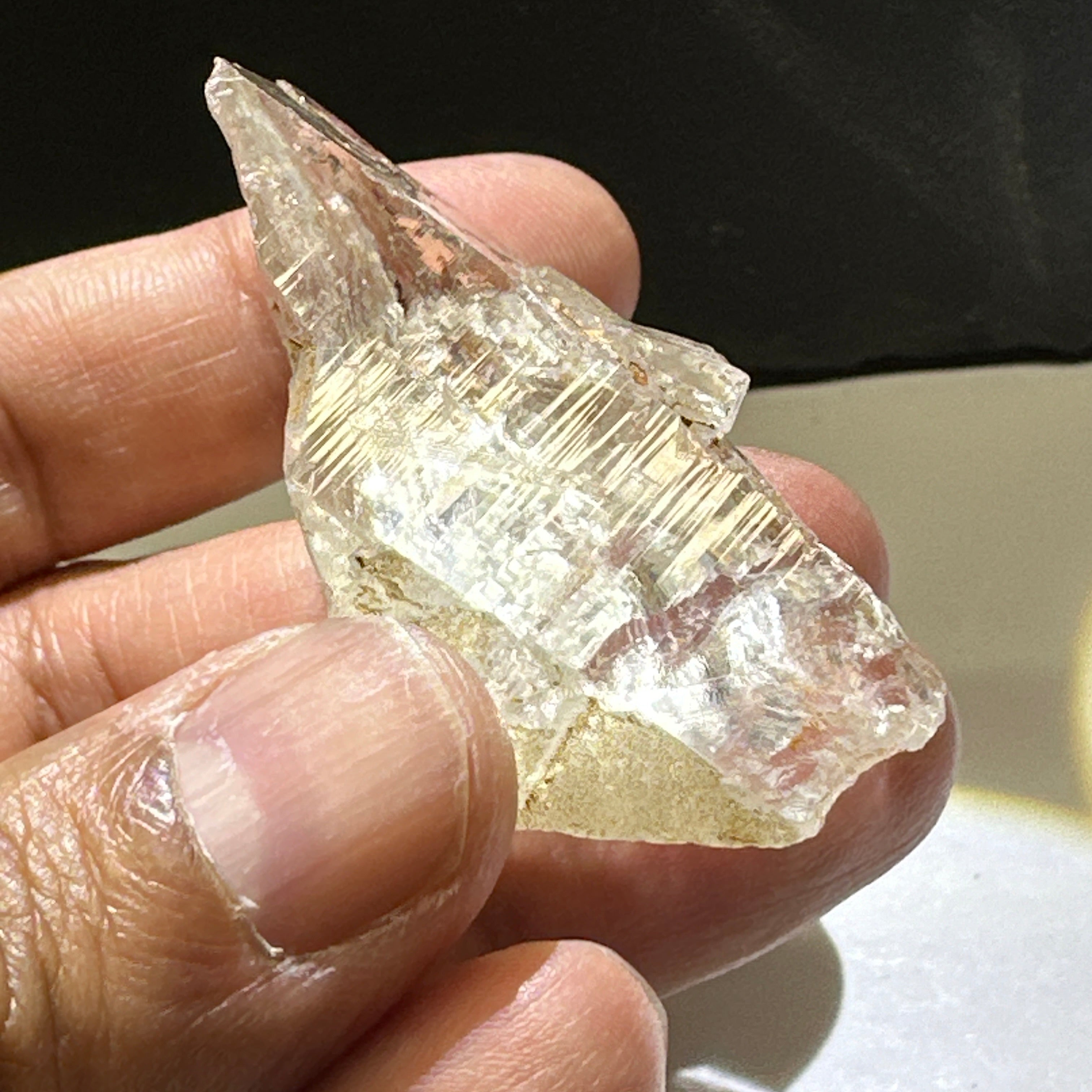 Mondo Quartz Crystal, 32.60gm, Tanzania