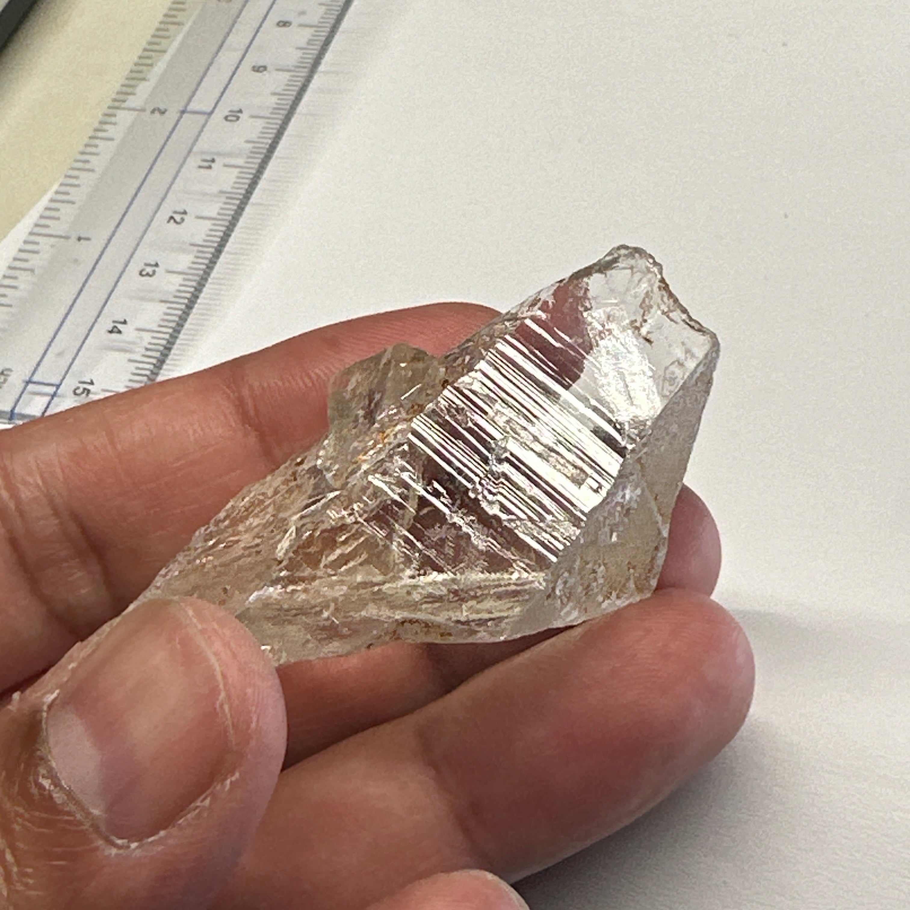 Mondo Quartz Crystal, 32.60gm, Tanzania