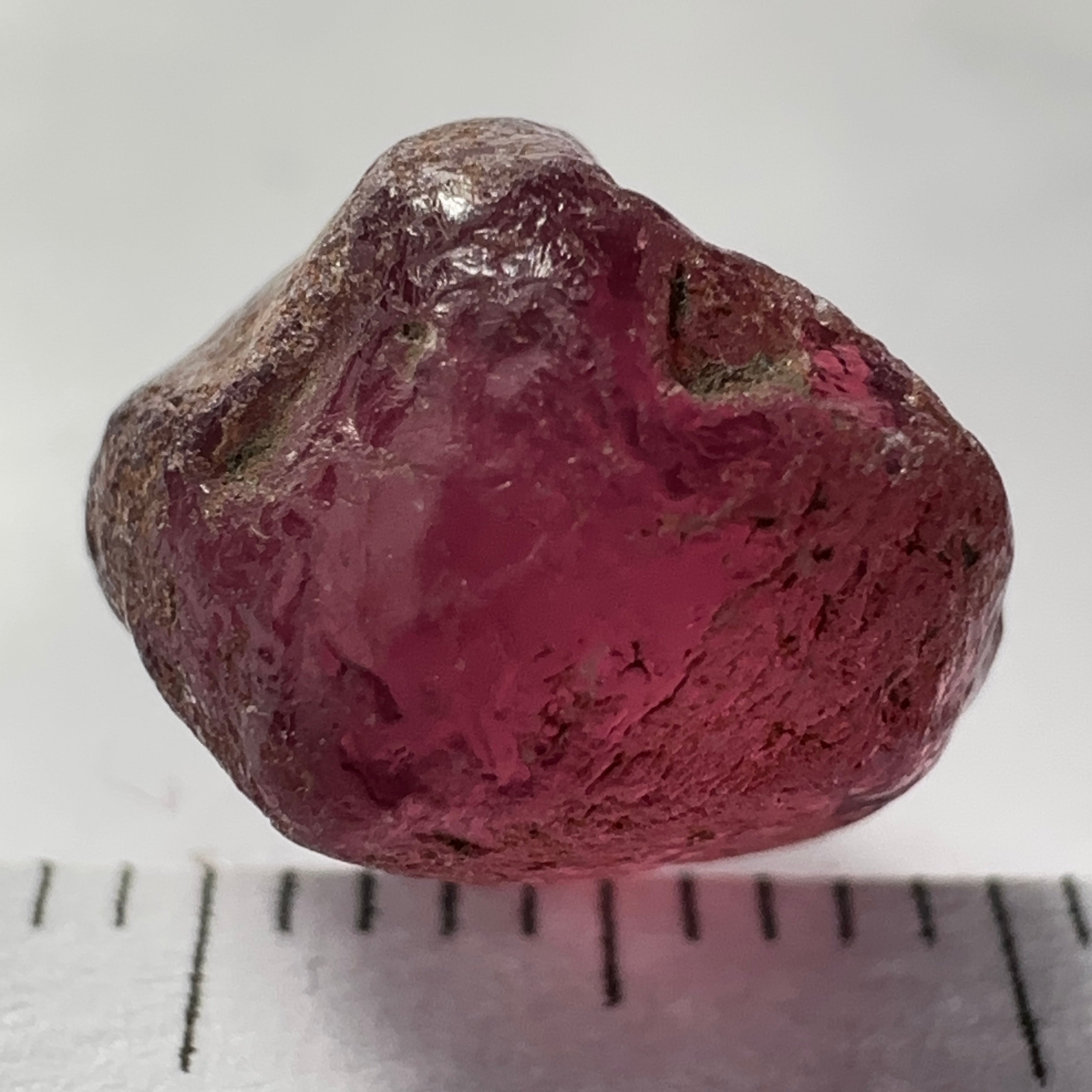 Rhodolite Garnet Colour Shifting, 6.53ct, Umba, Tanzania, Untreated Untreated. Slight bubble inclusions on a small part of the outside skin, needs to be cleaned up, rest vvs-if