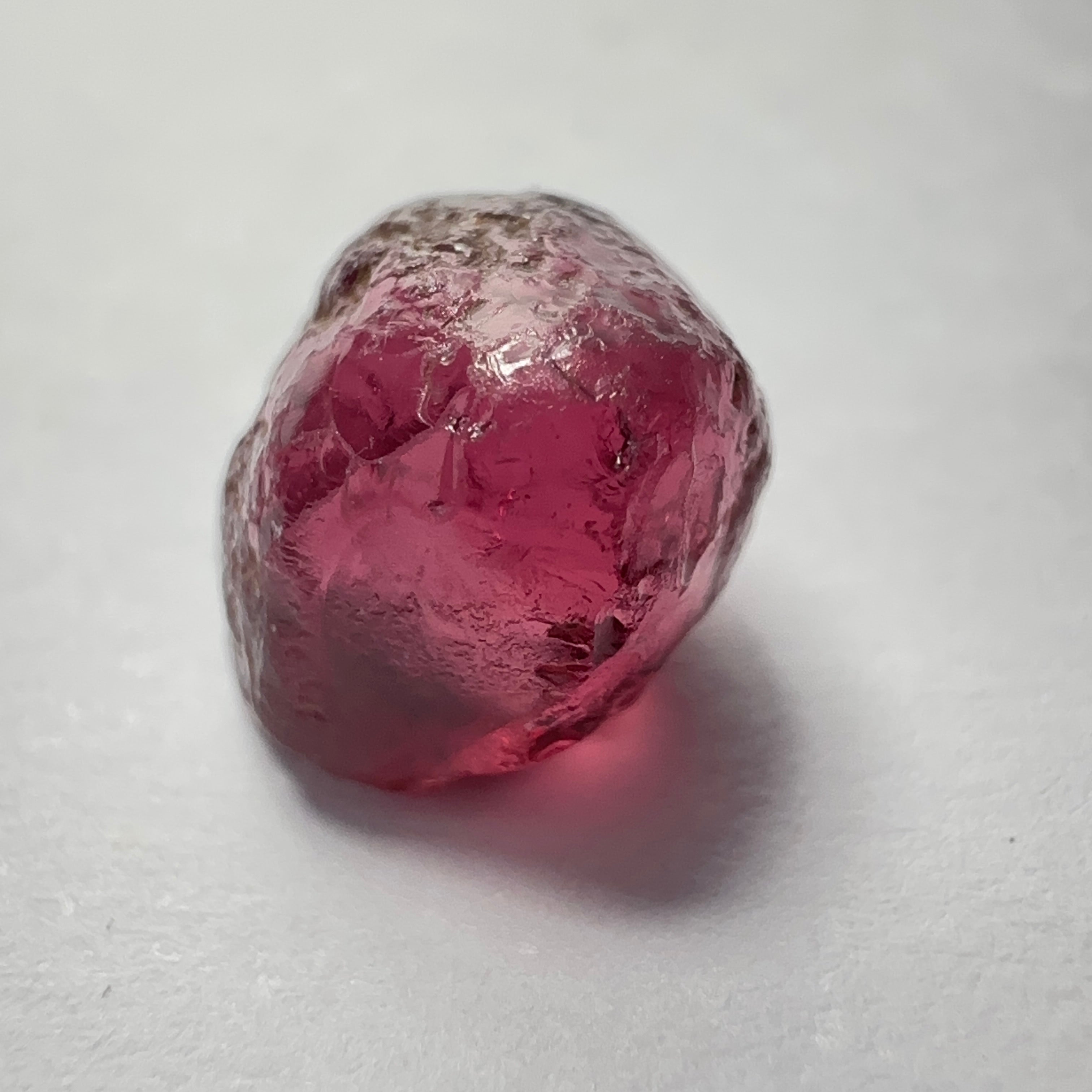 Rhodolite Garnet Colour Shifting, 4.91ct, Umba, Tanzania, Untreated Untreated. Spot near the middle so Si