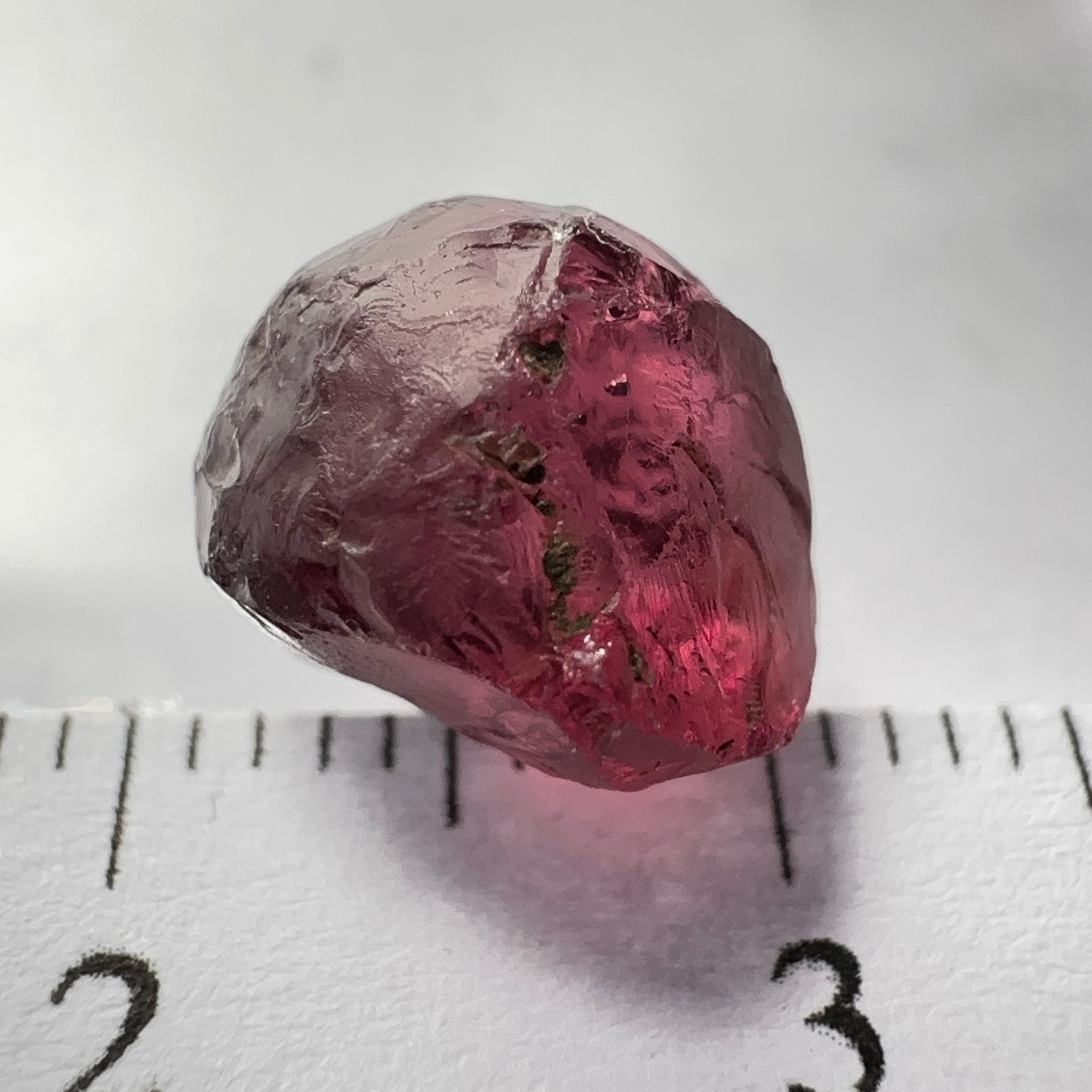 Rhodolite Garnet Colour Shifting, 4.91ct, Umba, Tanzania, Untreated Untreated. Spot near the middle so Si