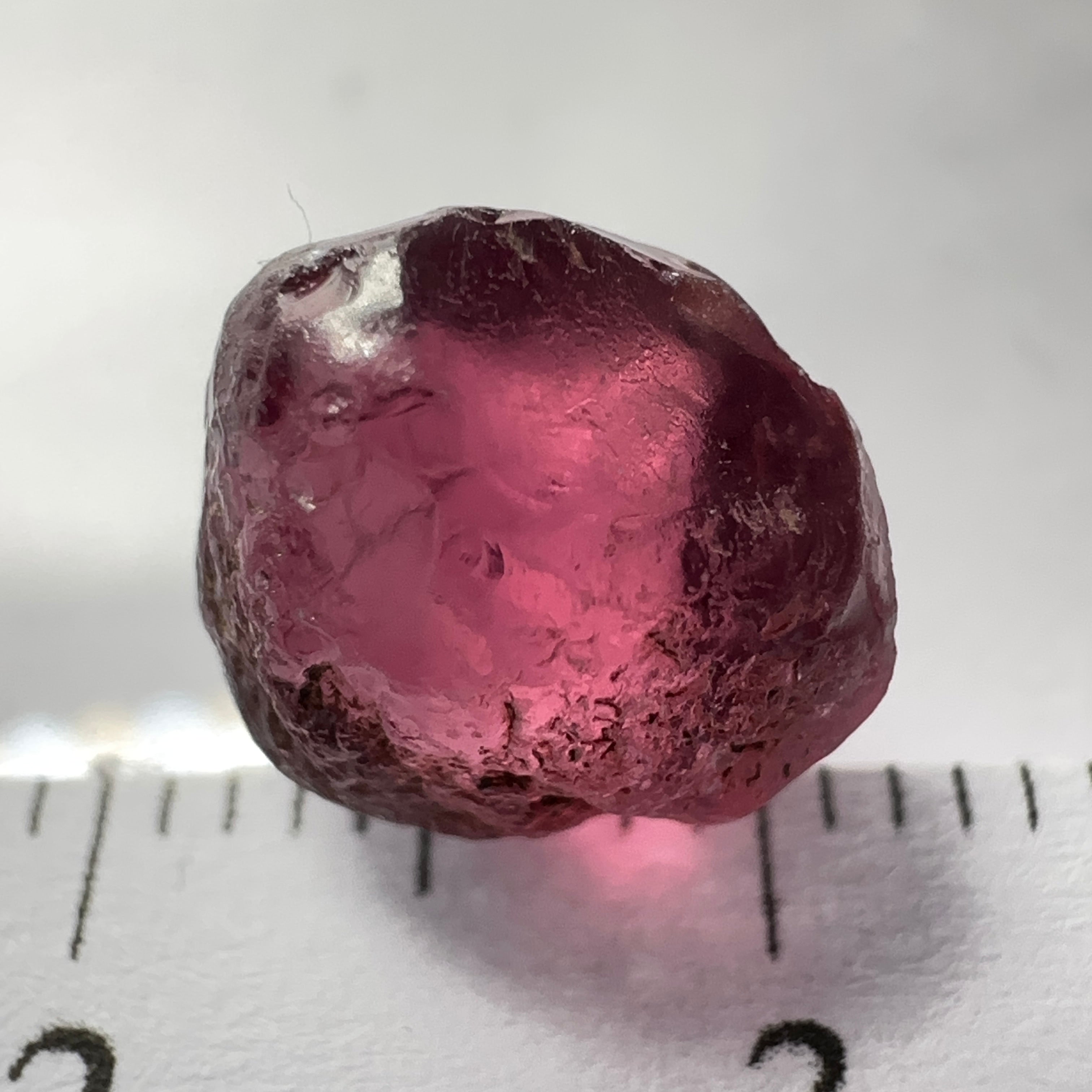 Rhodolite Garnet Colour Shifting, 4.91ct, Umba, Tanzania, Untreated Untreated. Spot near the middle so Si