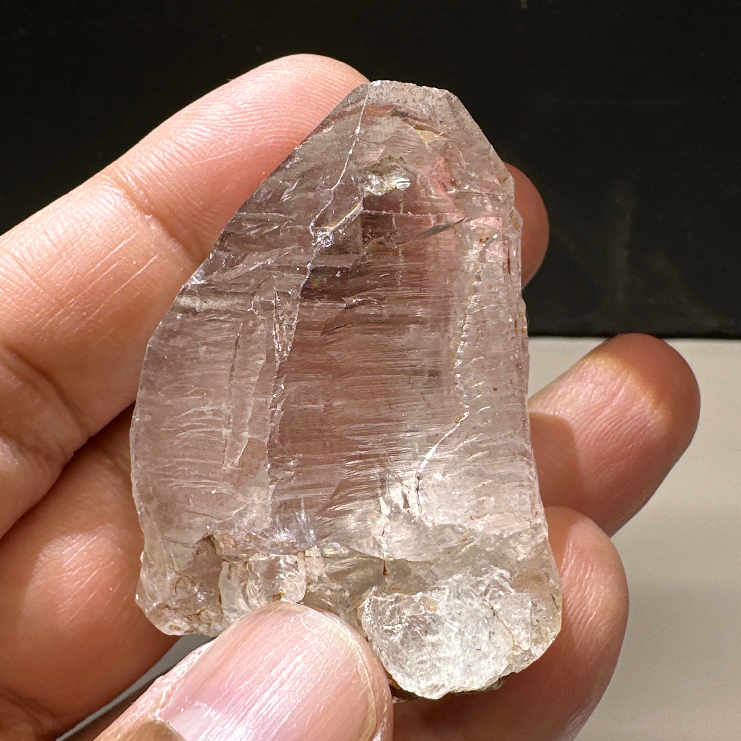 Quartz Crystal, 52.3gm, Tanzania, very unusual etching, see all the photos