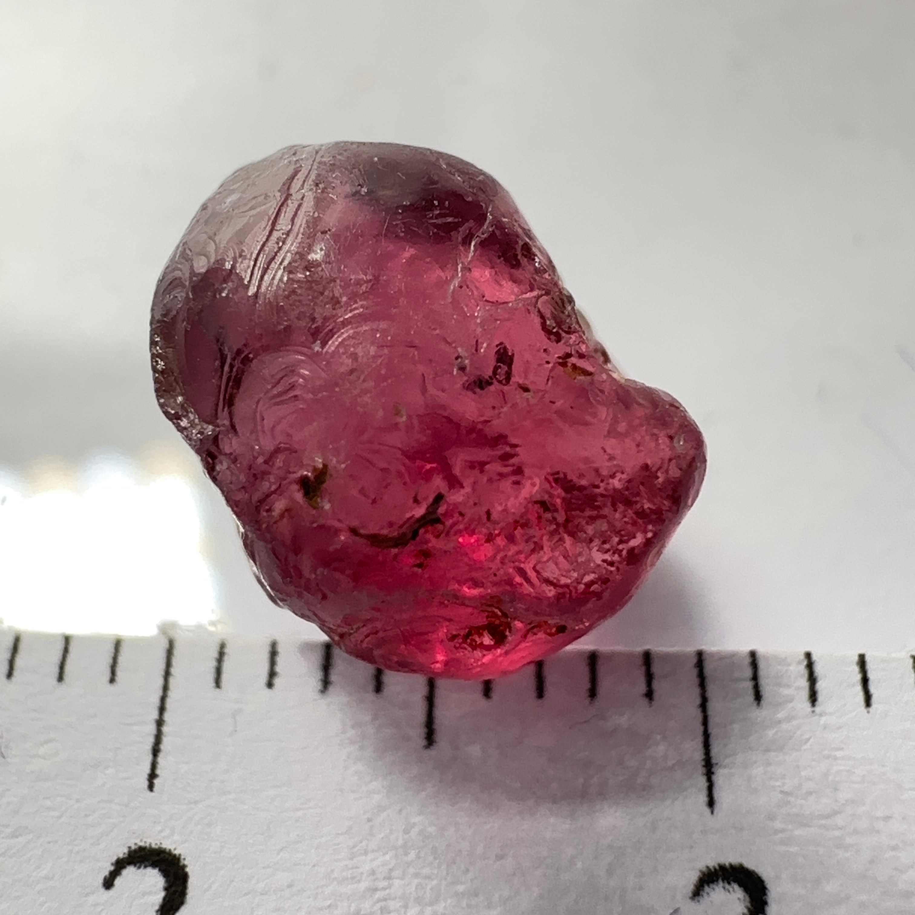 Rhodolite Garnet Colour Shifting, 5.26ct, Umba, Tanzania, Untreated Untreated. 2 spots near the middle so Si