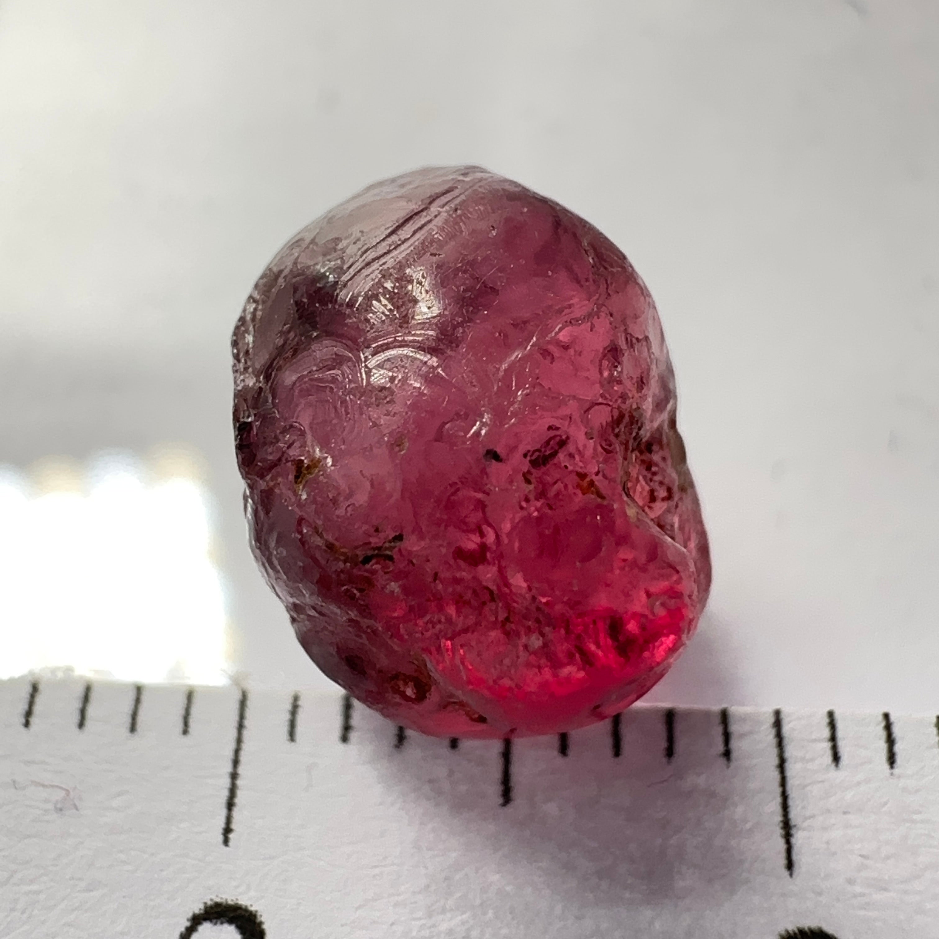 Rhodolite Garnet Colour Shifting, 5.26ct, Umba, Tanzania, Untreated Untreated. 2 spots near the middle so Si