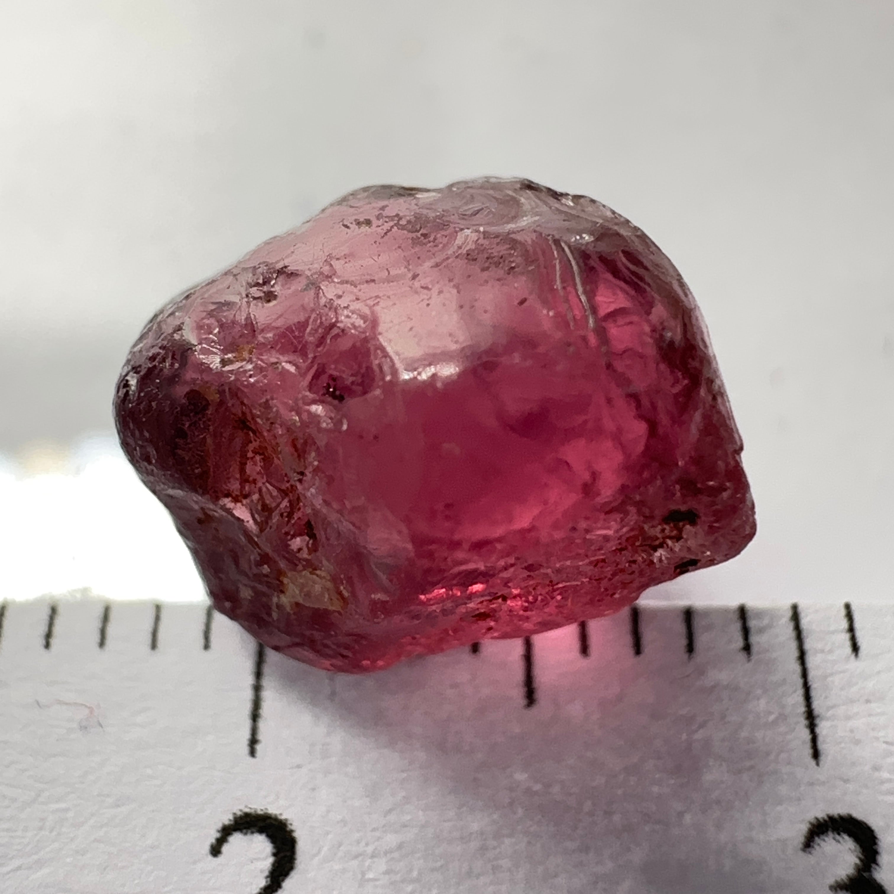 Rhodolite Garnet Colour Shifting, 5.26ct, Umba, Tanzania, Untreated Untreated. 2 spots near the middle so Si