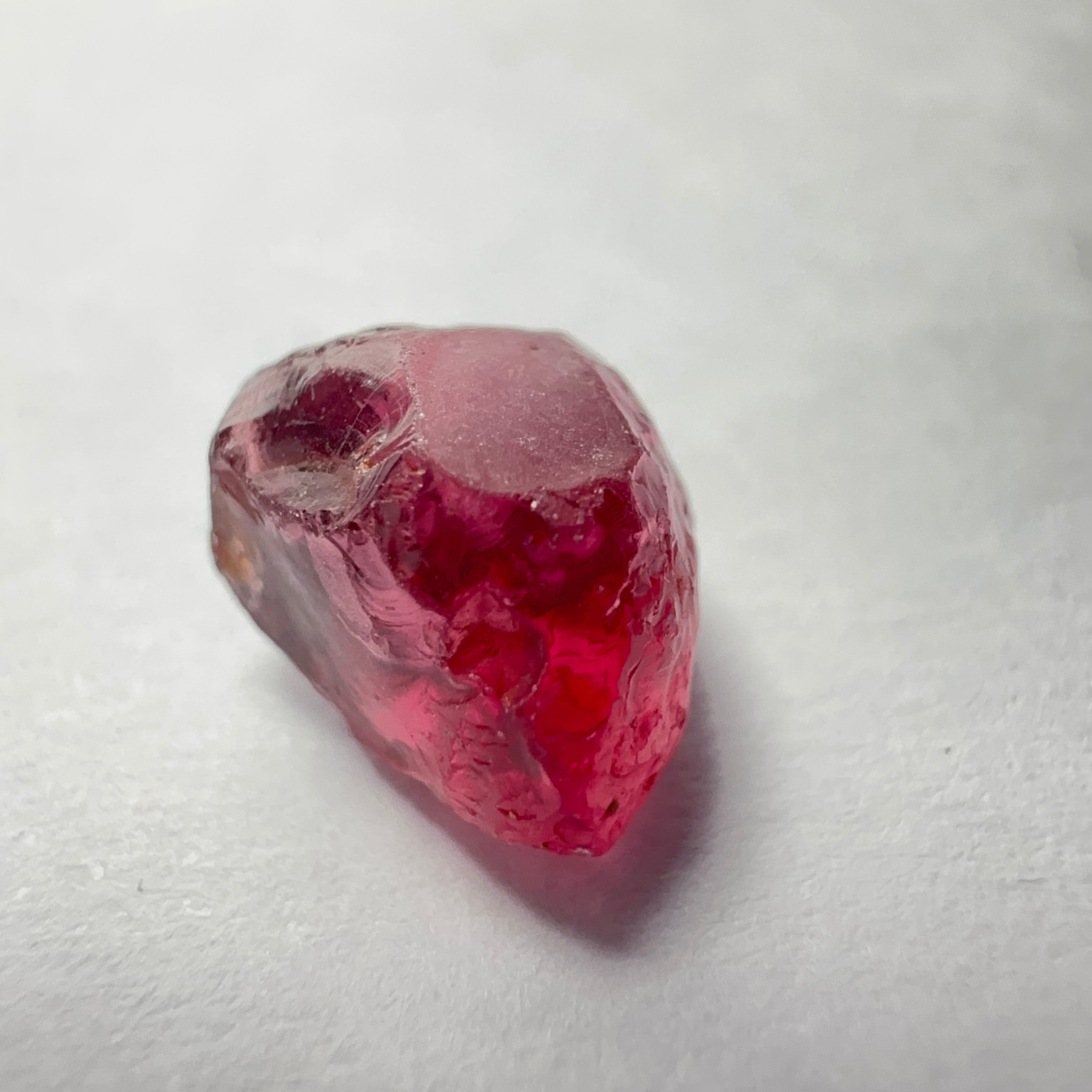 Rhodolite Garnet Colour Shifting, 3.49ct, Umba, Tanzania, Untreated Untreated. vvs-if