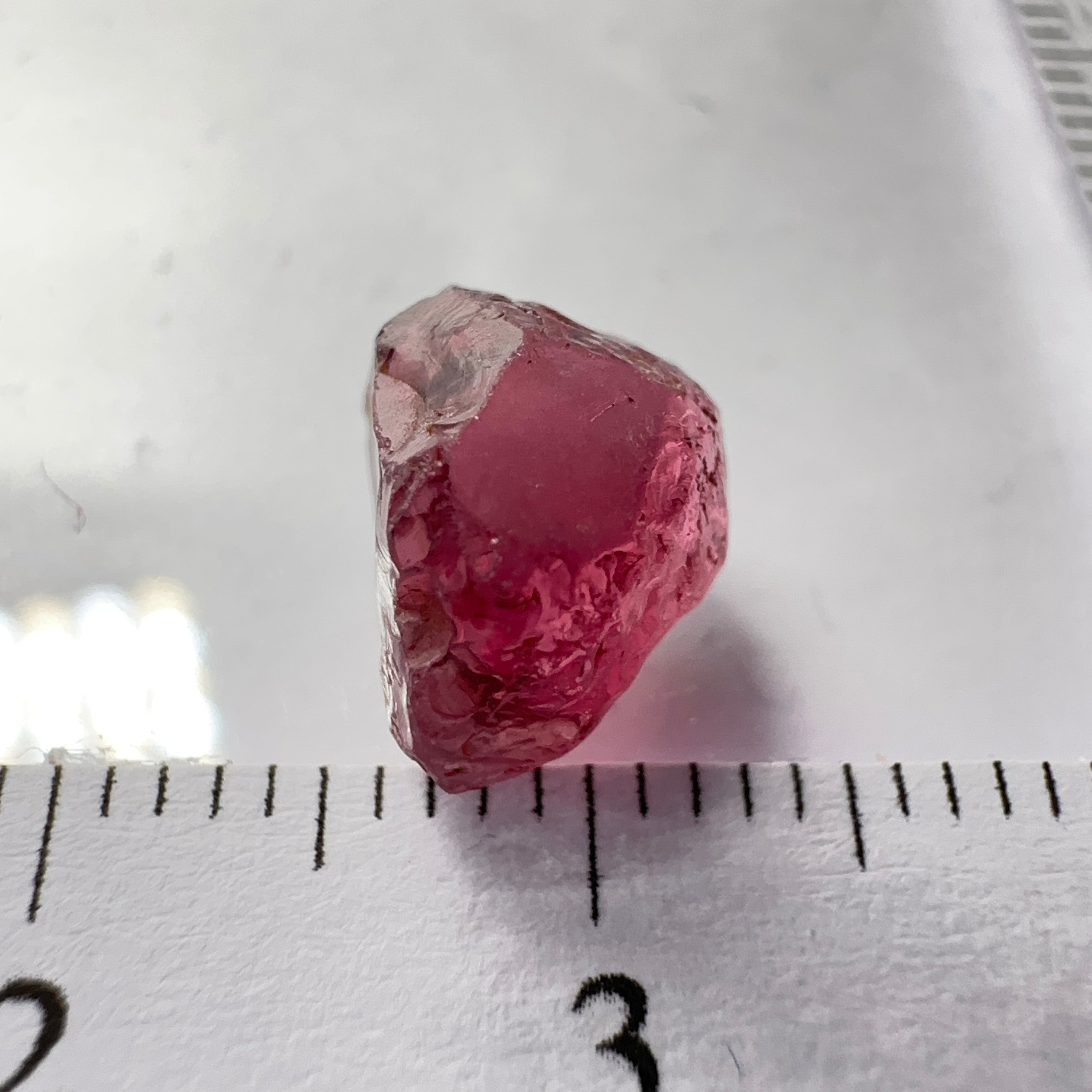 Rhodolite Garnet Colour Shifting, 3.49ct, Umba, Tanzania, Untreated Untreated. vvs-if