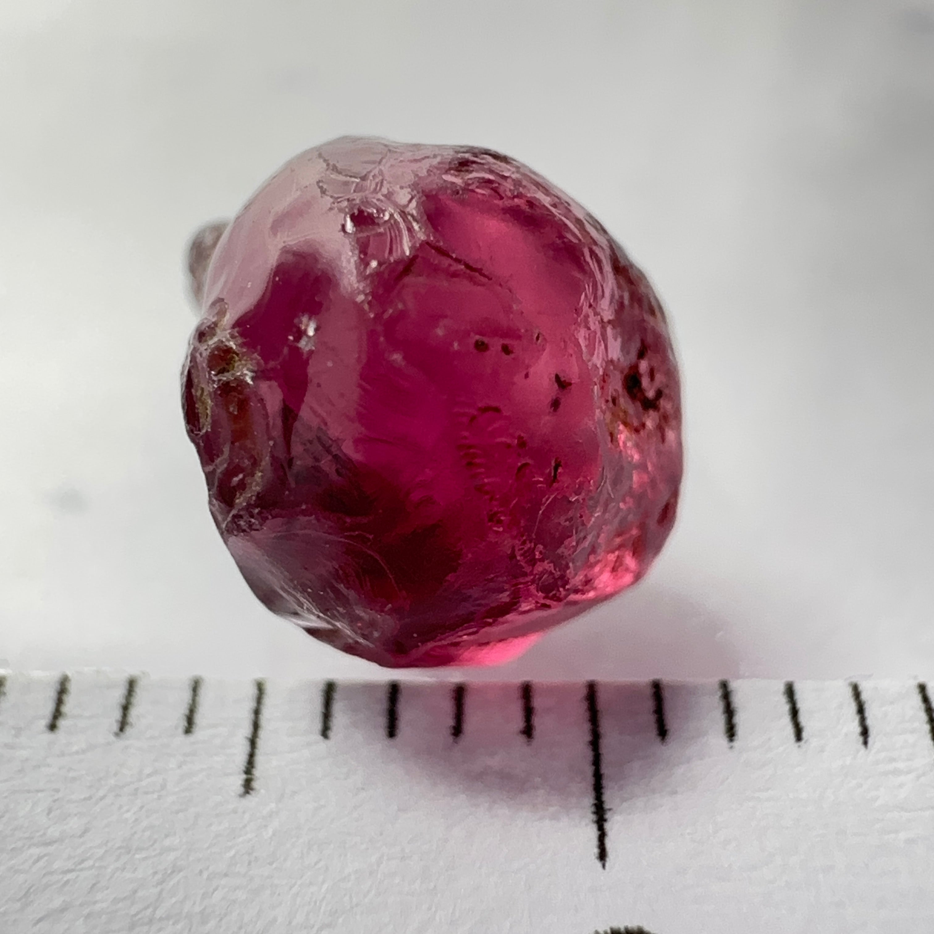 Rhodolite Garnet Colour Shifting, 3.71ct, Umba, Tanzania, Untreated Untreated. Few bubbles on the outside, rest vvs