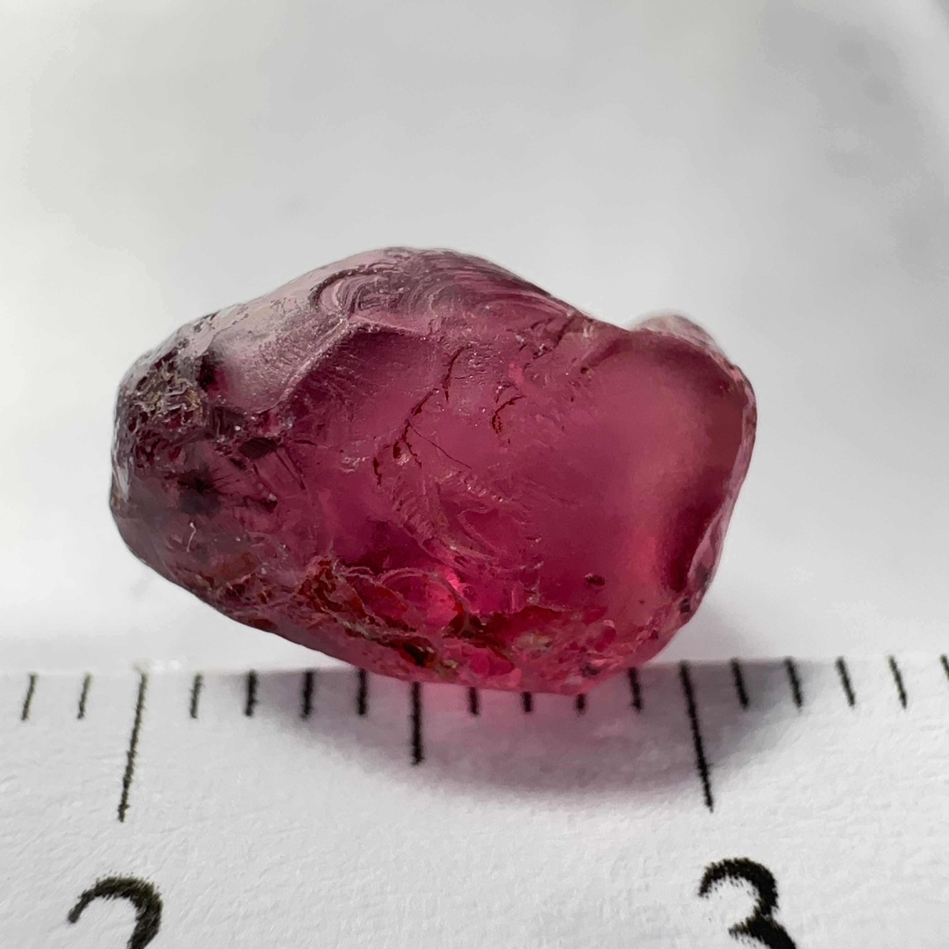 Rhodolite Garnet Colour Shifting, 4.75ct, Umba, Tanzania, Untreated Untreated. Few bubbles right on the outside 1mm into the skin, rest vvs, also note the weird skin indentation, see pics