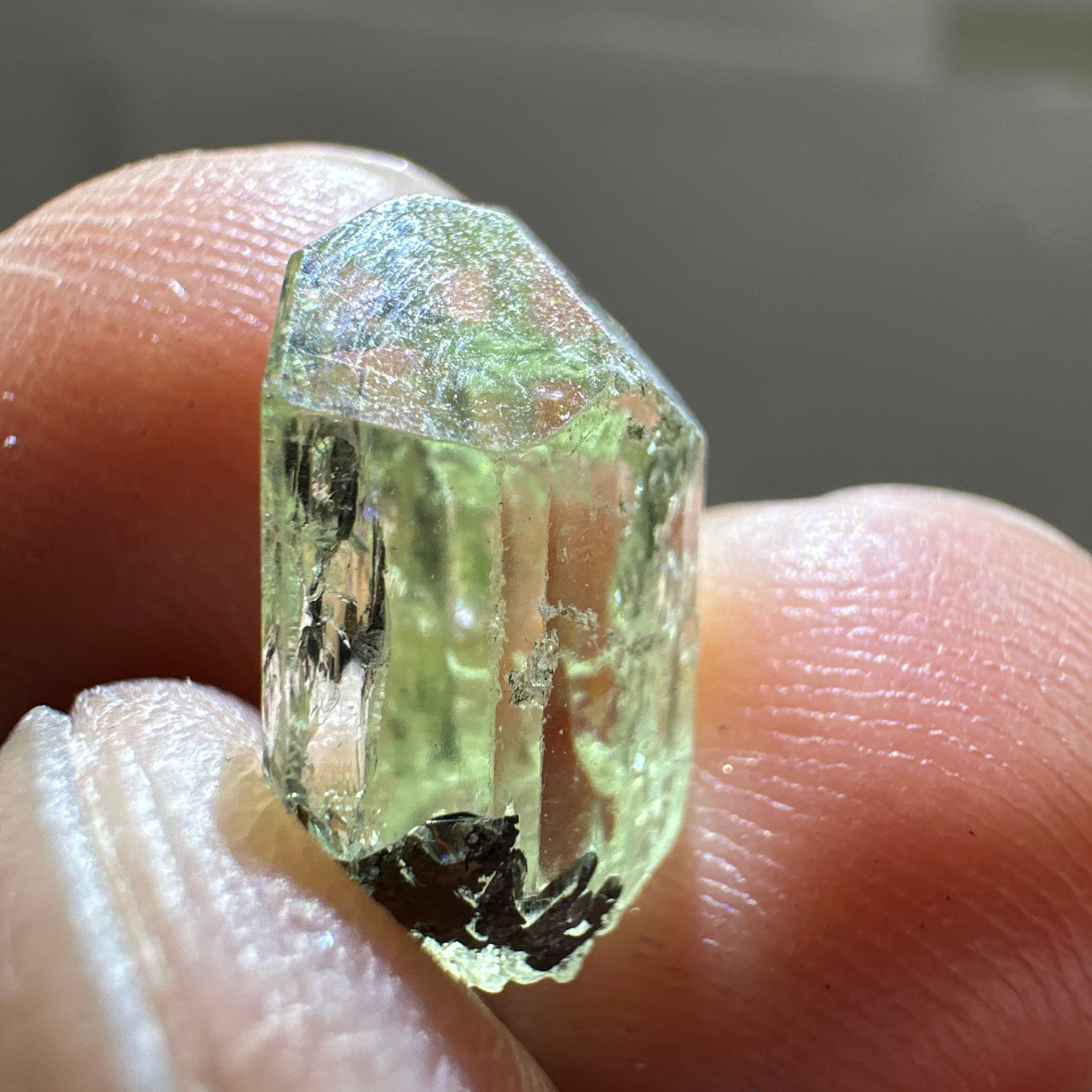 Diopside crystal, 1.3gm, Merelani, Tanzania - facetable portion