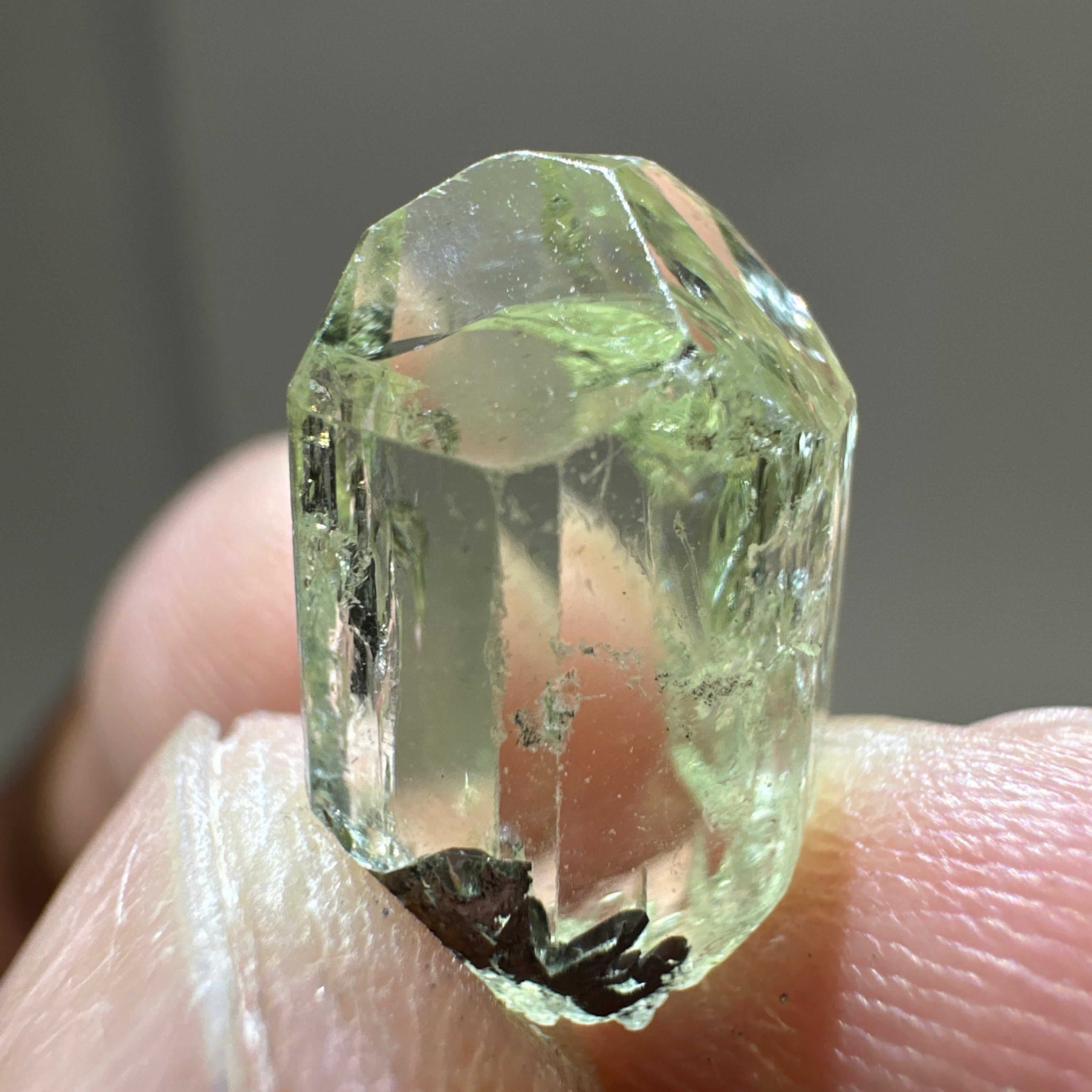 Diopside crystal, 1.3gm, Merelani, Tanzania - facetable portion