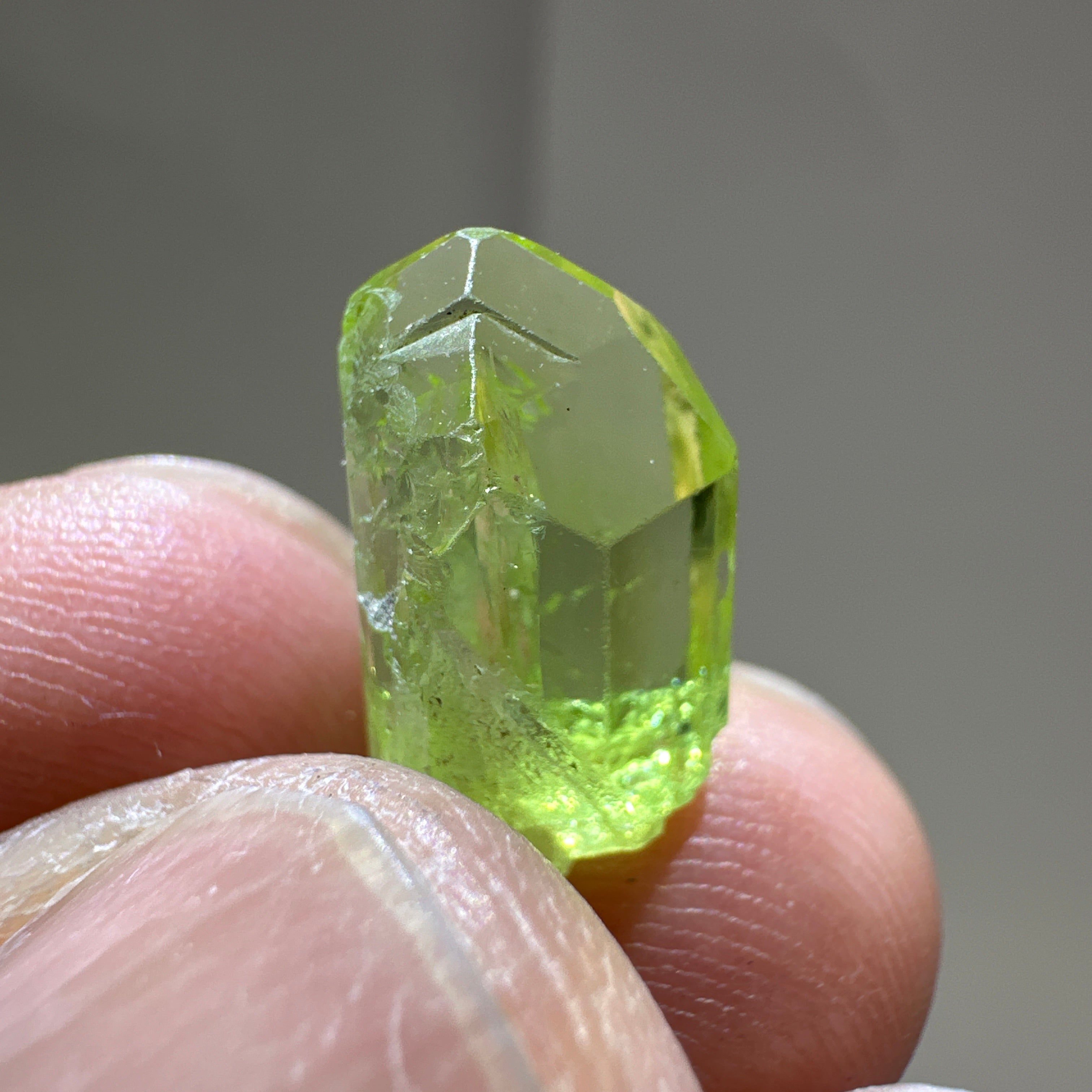 Diopside crystal, 1.5gm, Merelani, Tanzania - facetable portion