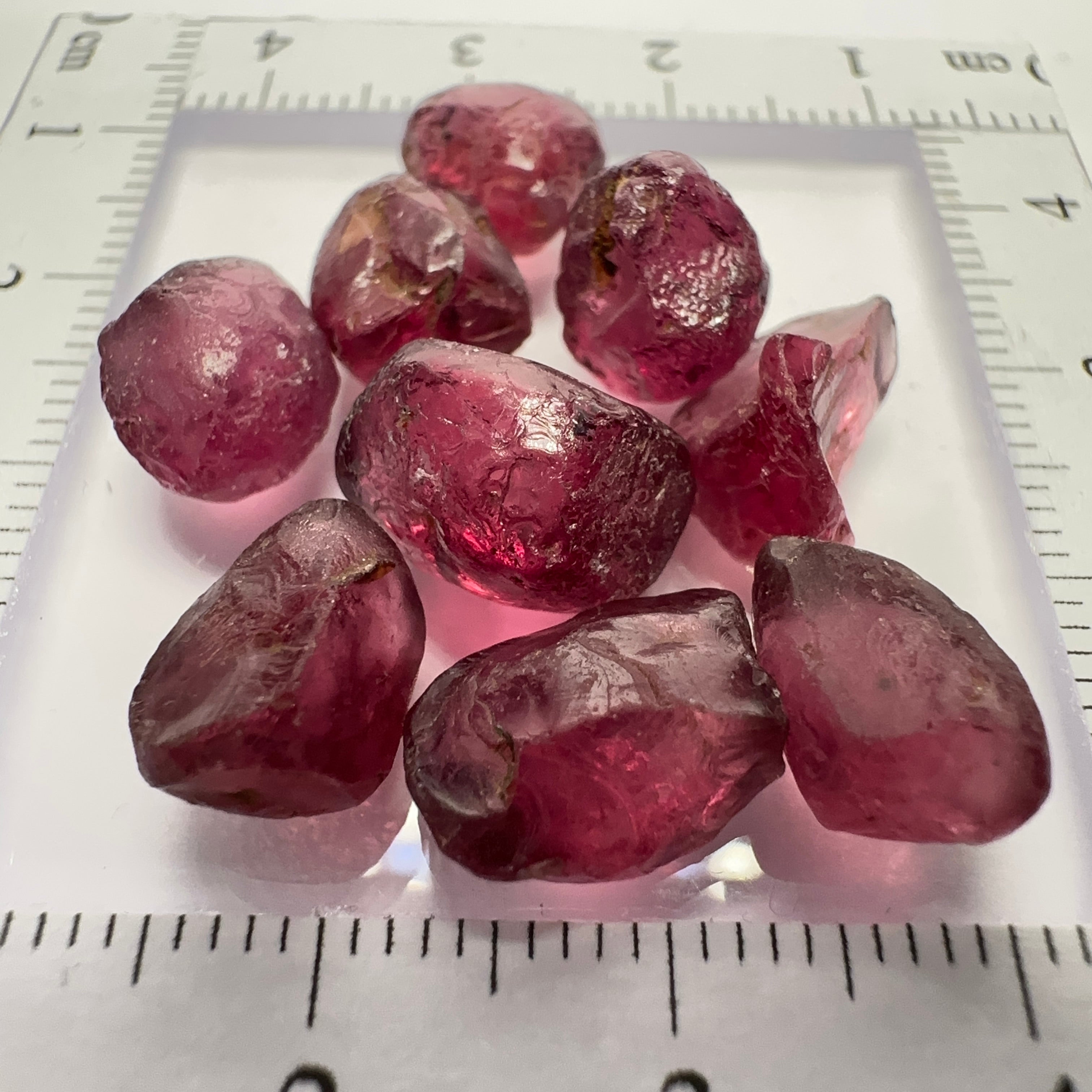 Wholesale lot - Rhodolite Garnet Colour Shifting Lot, 47.31ct / 9.46gm, Umba, Tanzania, Untreated Untreated, 10 pcs, 4.73ct av. Si clarity, US$10 per gm