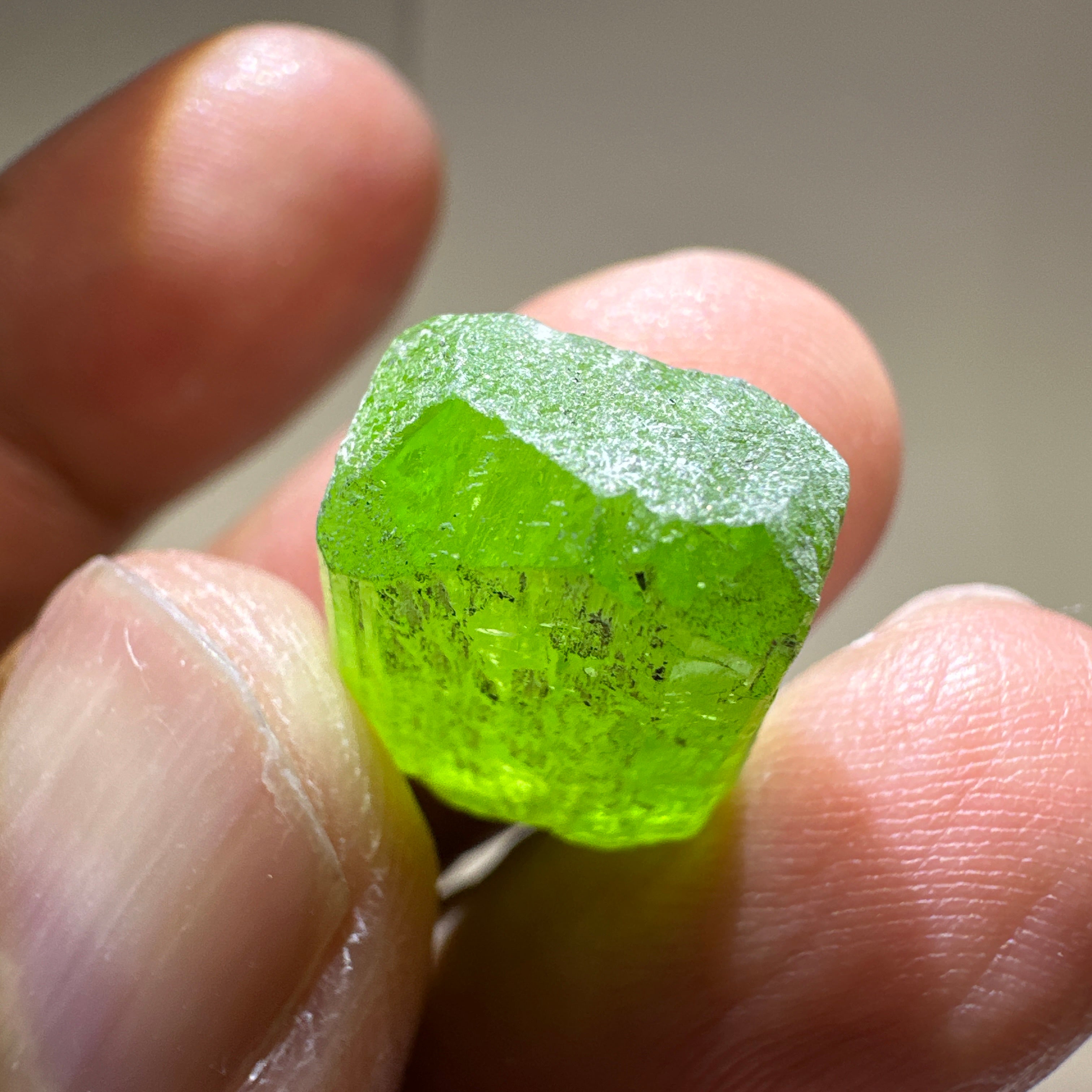 Tremolite Crystal, 3.90gm, Merelani, Tanzania