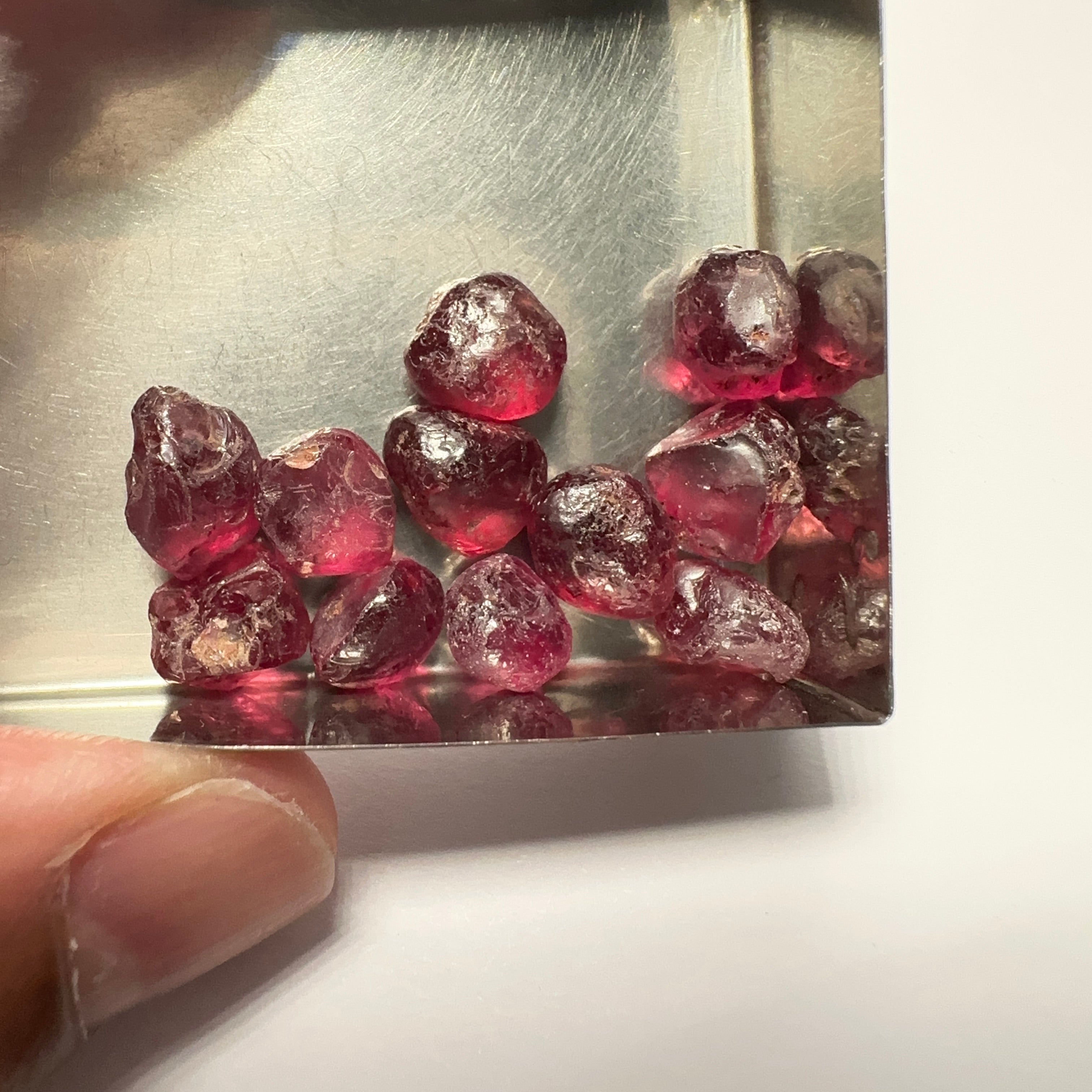 Wholesale lot - Rhodolite Garnet Colour Shifting Lot, 50.13ct / 10.02gm, Umba, Tanzania, Untreated Untreated, 11 pcs, 4.55ct av. Si clarity, US$10 per gm