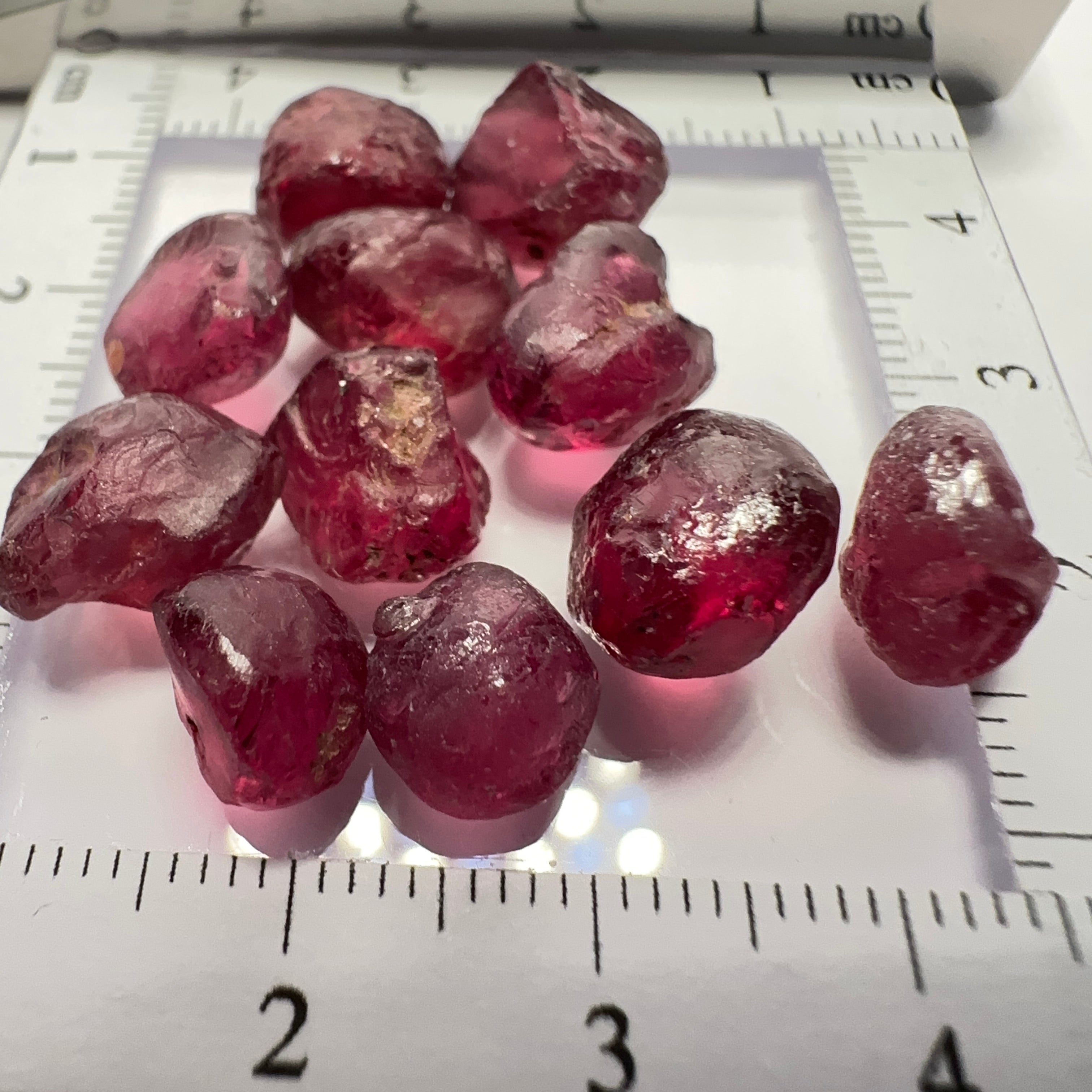 Wholesale lot - Rhodolite Garnet Colour Shifting Lot, 50.13ct / 10.02gm, Umba, Tanzania, Untreated Untreated, 11 pcs, 4.55ct av. Si clarity, US$10 per gm