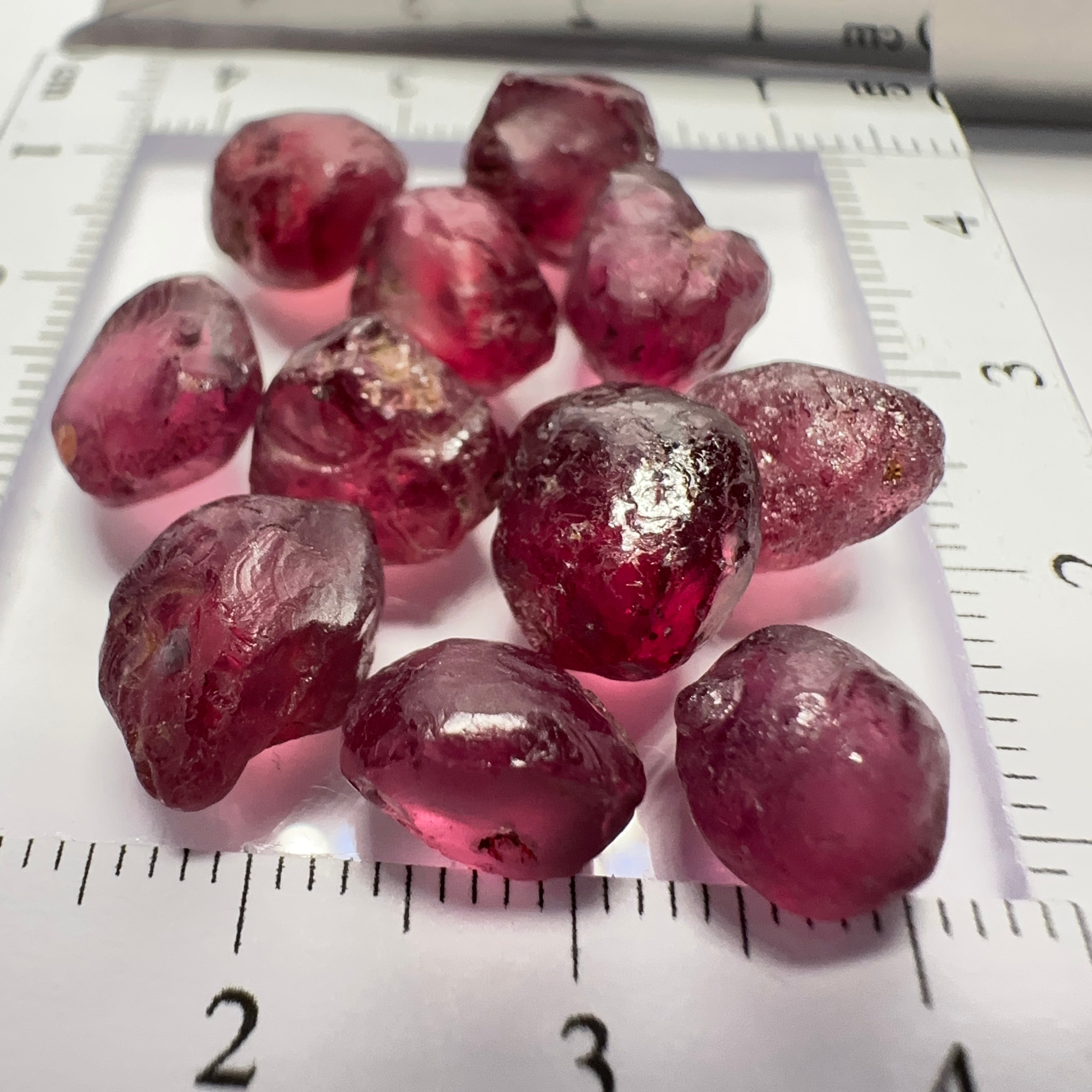 Wholesale lot - Rhodolite Garnet Colour Shifting Lot, 50.13ct / 10.02gm, Umba, Tanzania, Untreated Untreated, 11 pcs, 4.55ct av. Si clarity, US$10 per gm