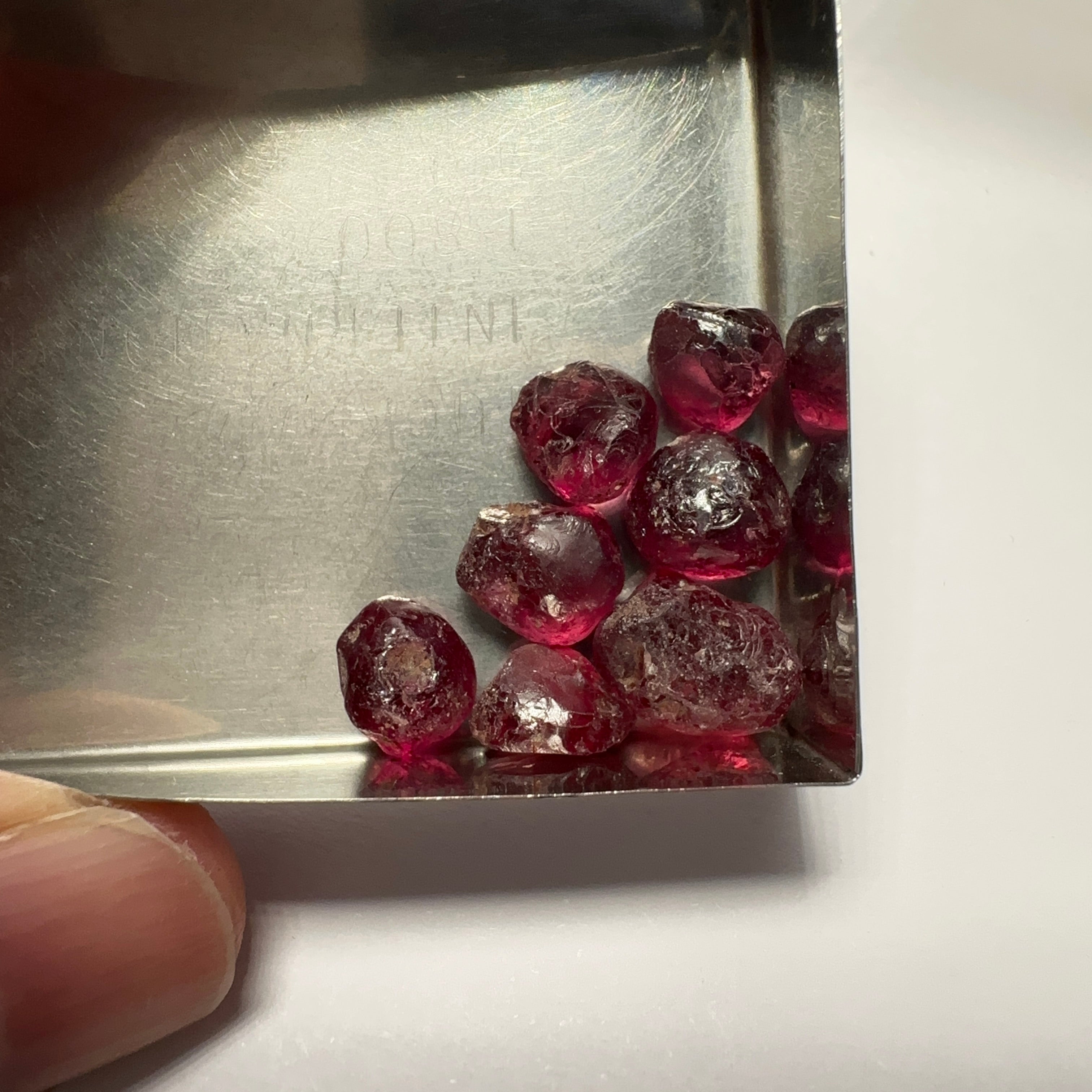 Wholesale lot - Rhodolite Garnet Colour Shifting Lot, 36.36ct / 7.27gm, Umba, Tanzania, Untreated Untreated, 7 pcs, 5.19ct av. Si clarity, US$10 per gm