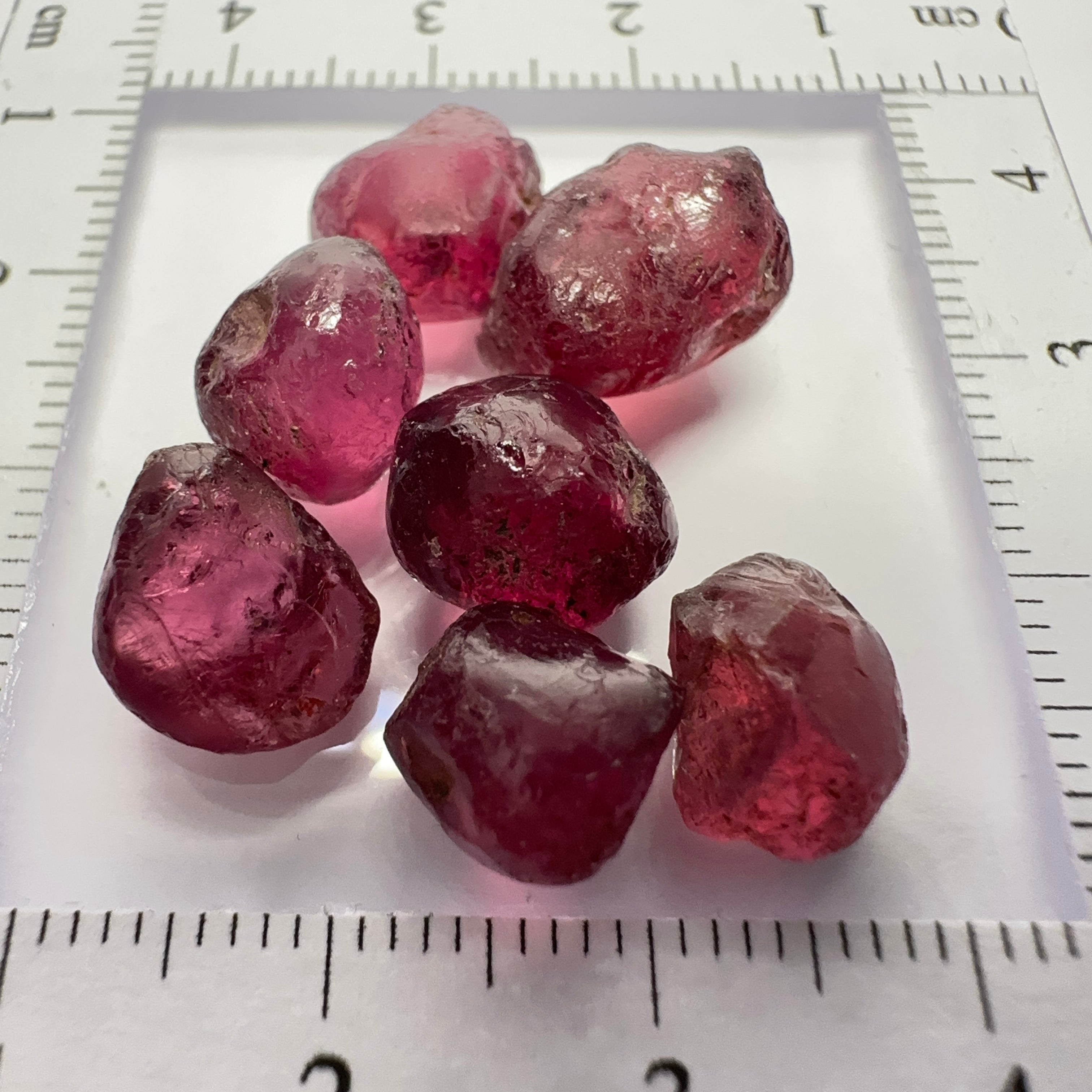 Wholesale lot - Rhodolite Garnet Colour Shifting Lot, 36.36ct / 7.27gm, Umba, Tanzania, Untreated Untreated, 7 pcs, 5.19ct av. Si clarity, US$10 per gm