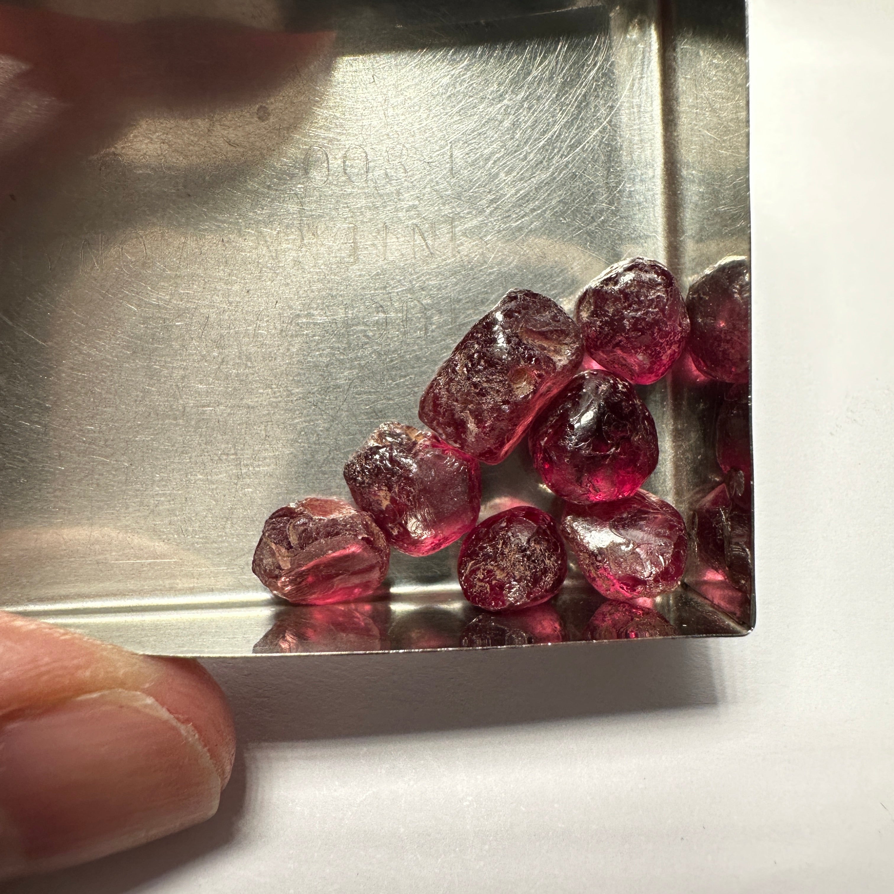 Wholesale lot - Rhodolite Garnet Colour Shifting Lot, 36.36ct / 7.27gm, Umba, Tanzania, Untreated Untreated, 7 pcs, 5.19ct av. Si clarity, US$10 per gm