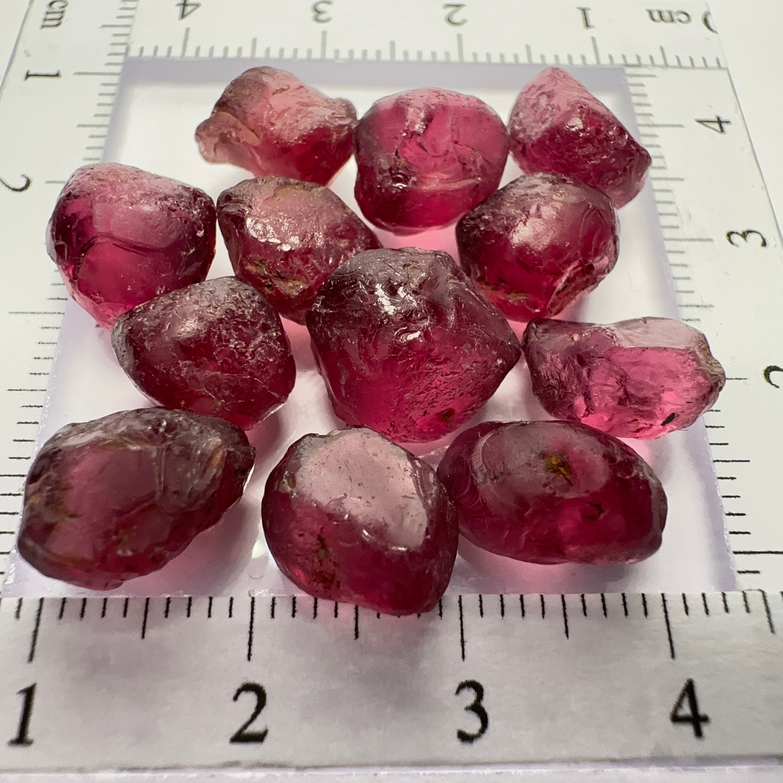 Wholesale lot - Rhodolite Garnet Colour Shifting Lot, 53.78ct / 10.75gm, Umba, Tanzania, Untreated Untreated, 12 pcs, 4.48ct av. VS-VVS clarity, US$25 per gm