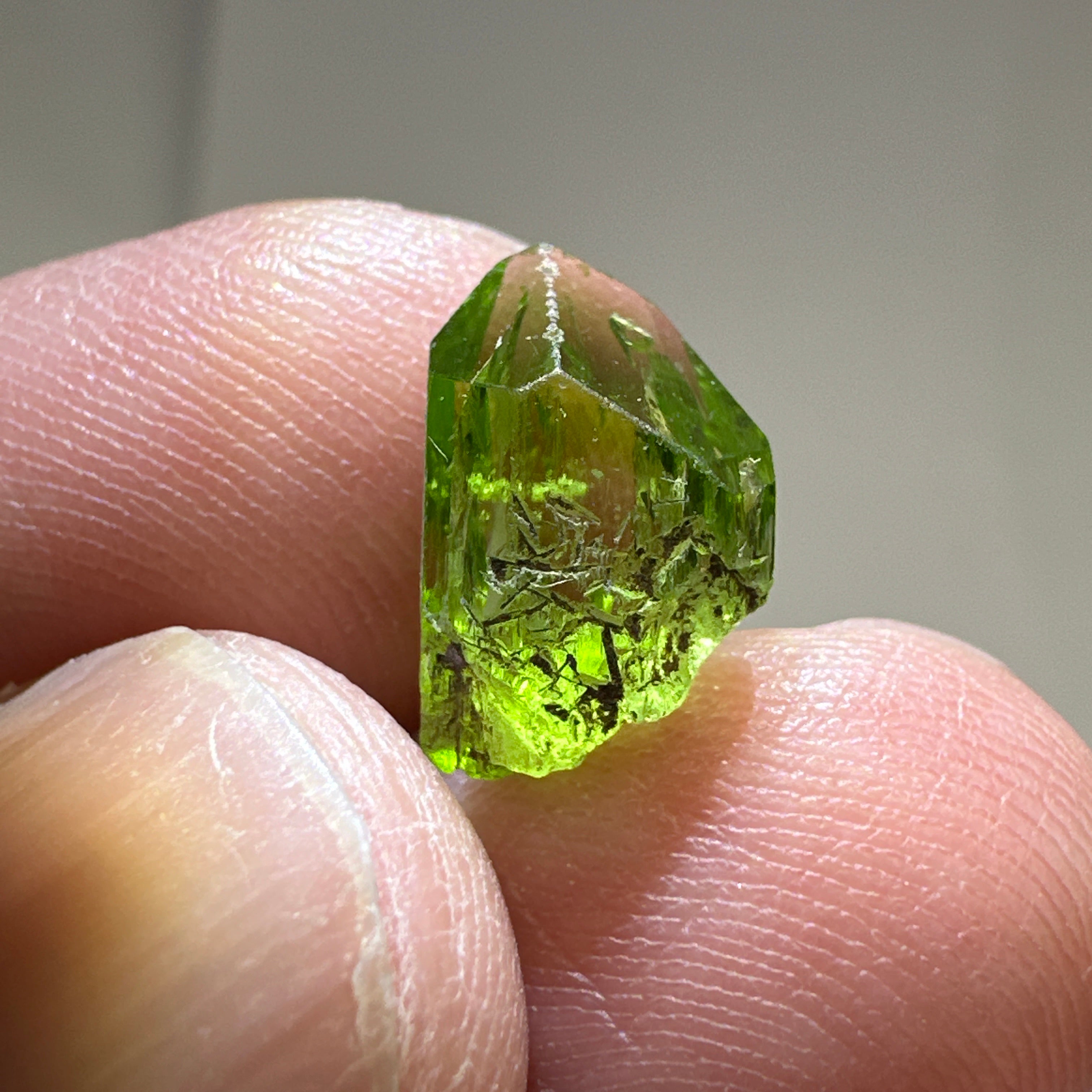 Tremolite Crystal, 0.60gm, Merelani, Tanzania