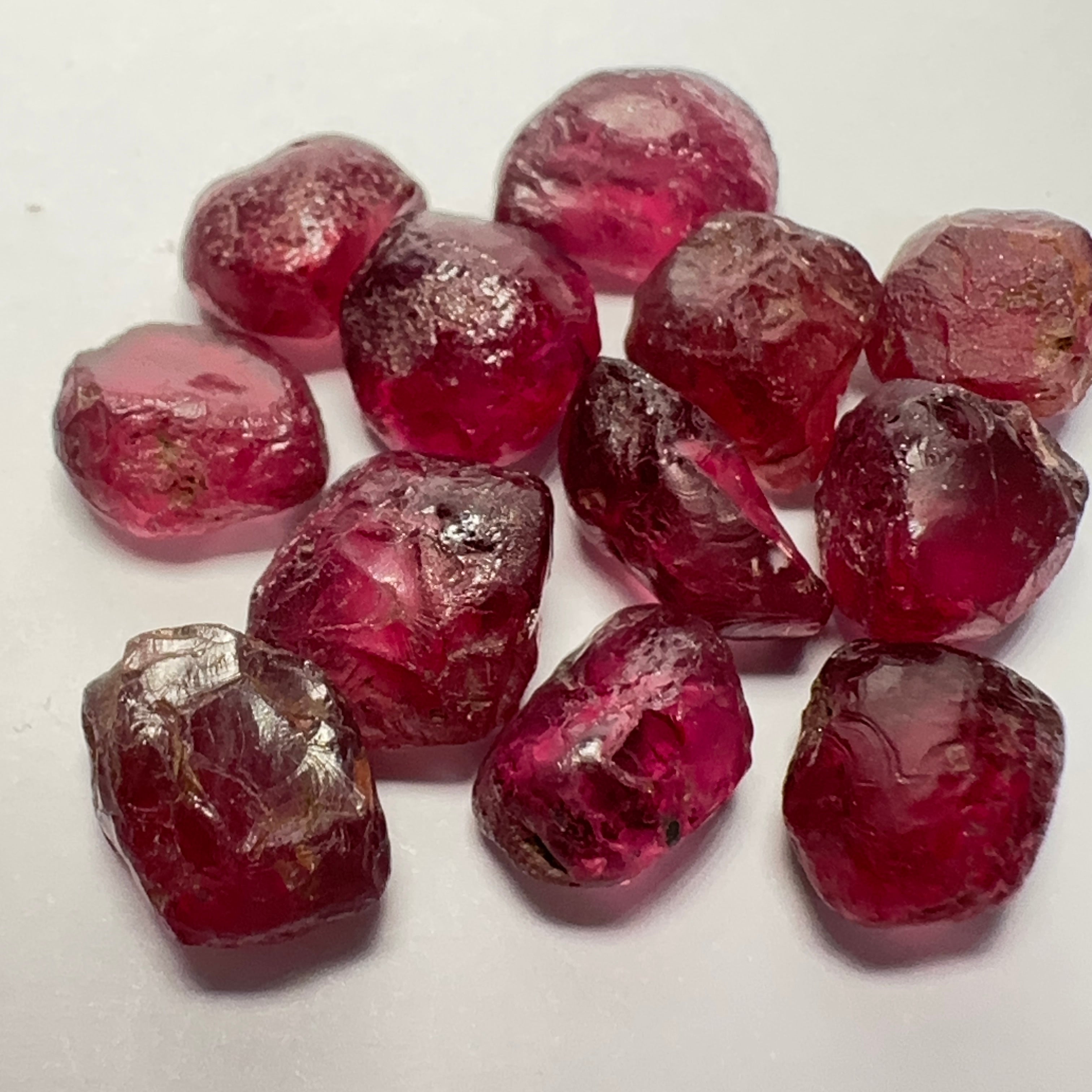 Wholesale lot - Rhodolite Garnet Colour Shifting Lot, 53.78ct / 10.75gm, Umba, Tanzania, Untreated Untreated, 12 pcs, 4.48ct av. VS-VVS clarity, US$25 per gm