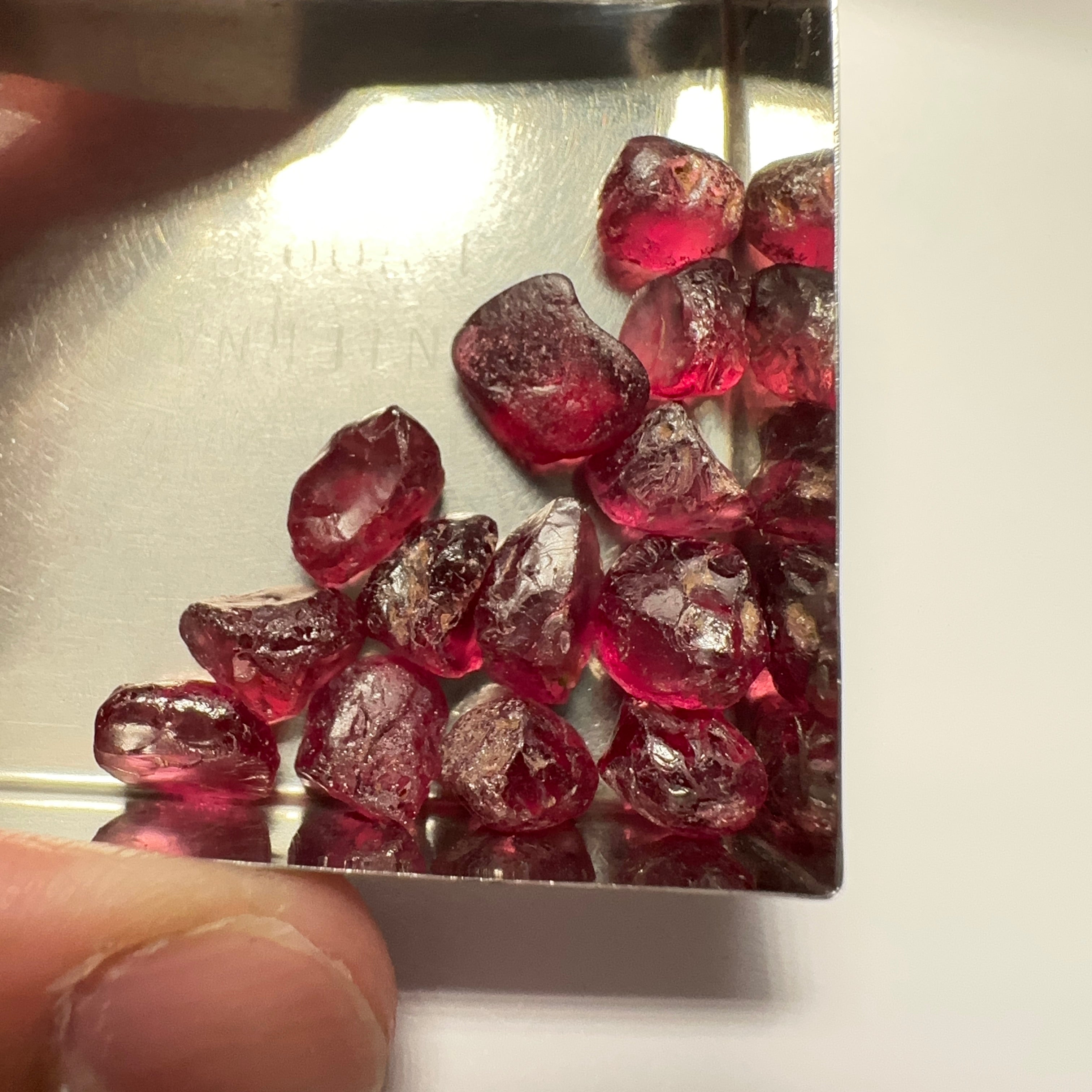 Wholesale lot - Rhodolite Garnet Colour Shifting Lot, 55.25ct / 11.05gm, Umba, Tanzania, Untreated Untreated, 13 pcs, 4.25ct av. VS-VVS clarity, US$25 per gm