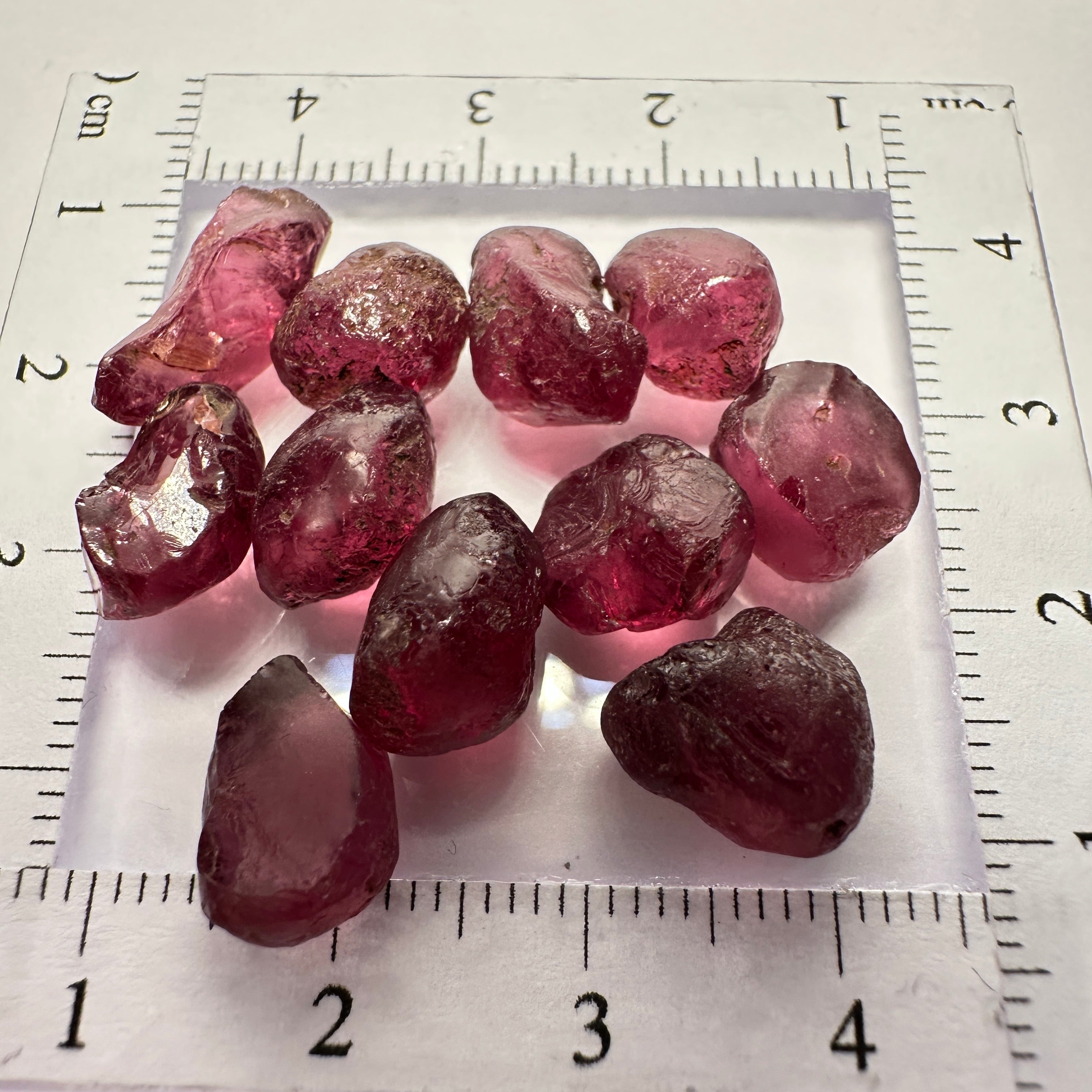 Wholesale lot - Rhodolite Garnet Colour Shifting Lot, 51.04ct / 10.20gm, Umba, Tanzania, Untreated Untreated, 11 pcs, 4.64ct av. VS-VVS clarity, US$25 per gm