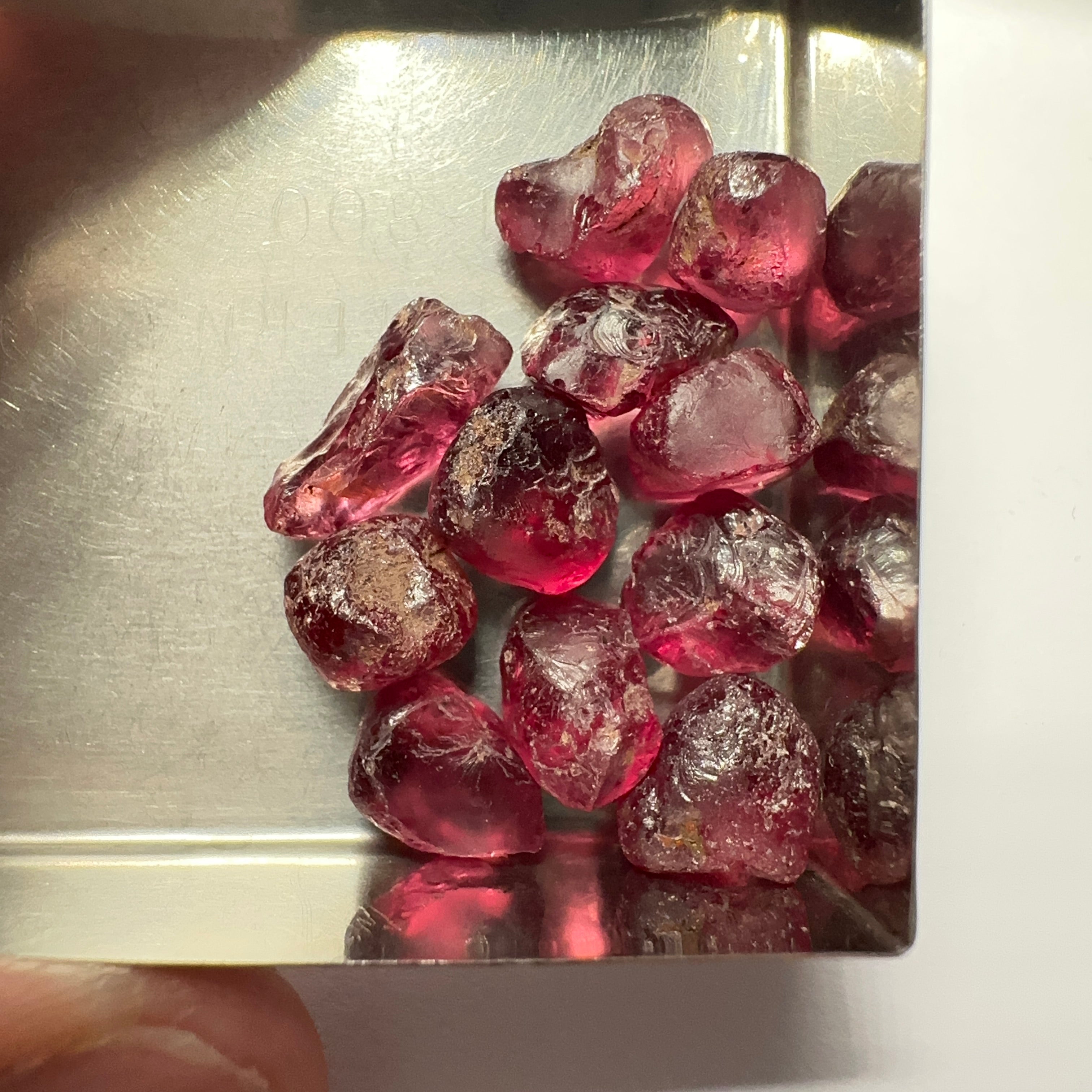 Wholesale lot - Rhodolite Garnet Colour Shifting Lot, 51.04ct / 10.20gm, Umba, Tanzania, Untreated Untreated, 11 pcs, 4.64ct av. VS-VVS clarity, US$25 per gm