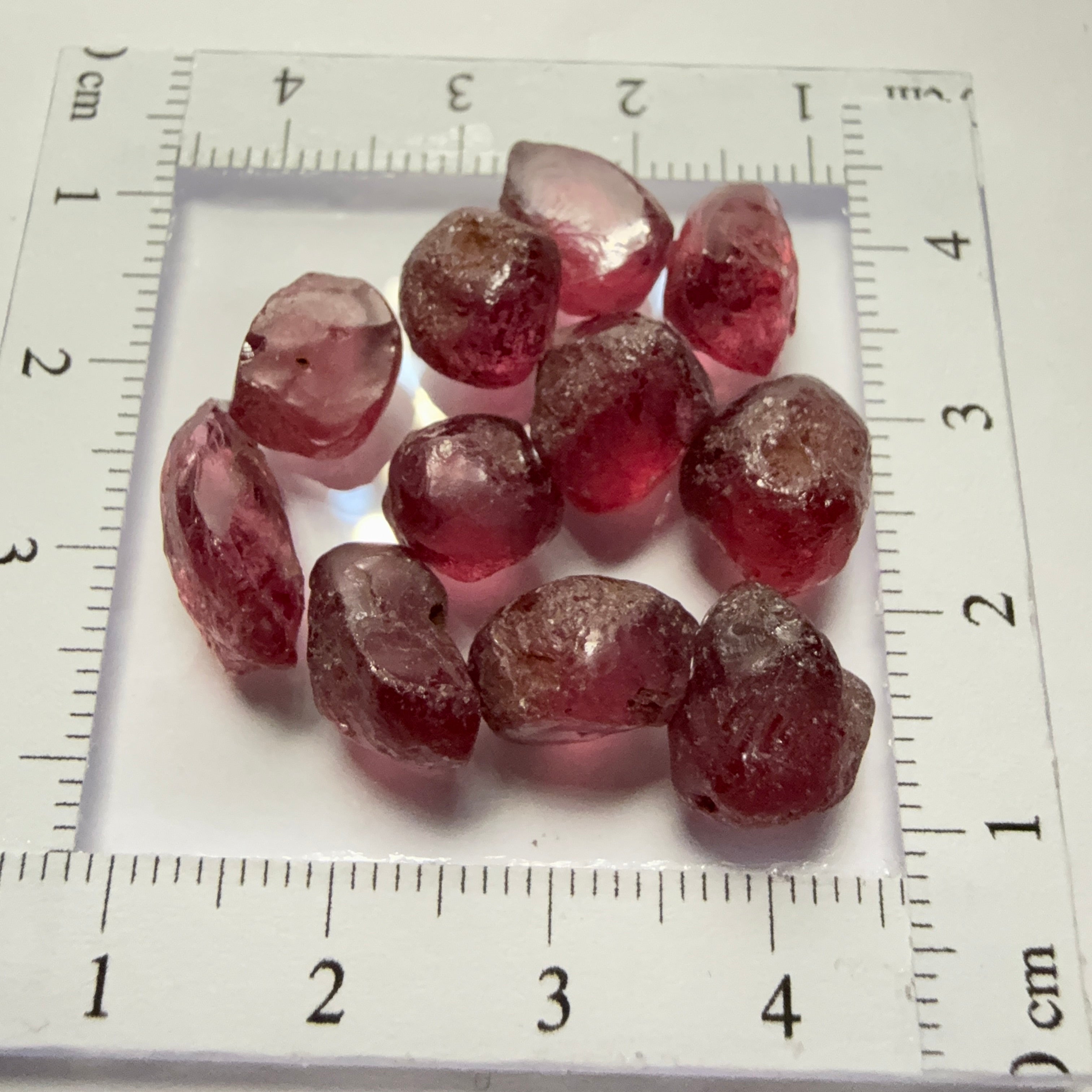 Wholesale lot - Rhodolite Garnet Colour Shifting Lot, 51.04ct / 10.20gm, Umba, Tanzania, Untreated Untreated, 11 pcs, 4.64ct av. VS-VVS clarity, US$25 per gm