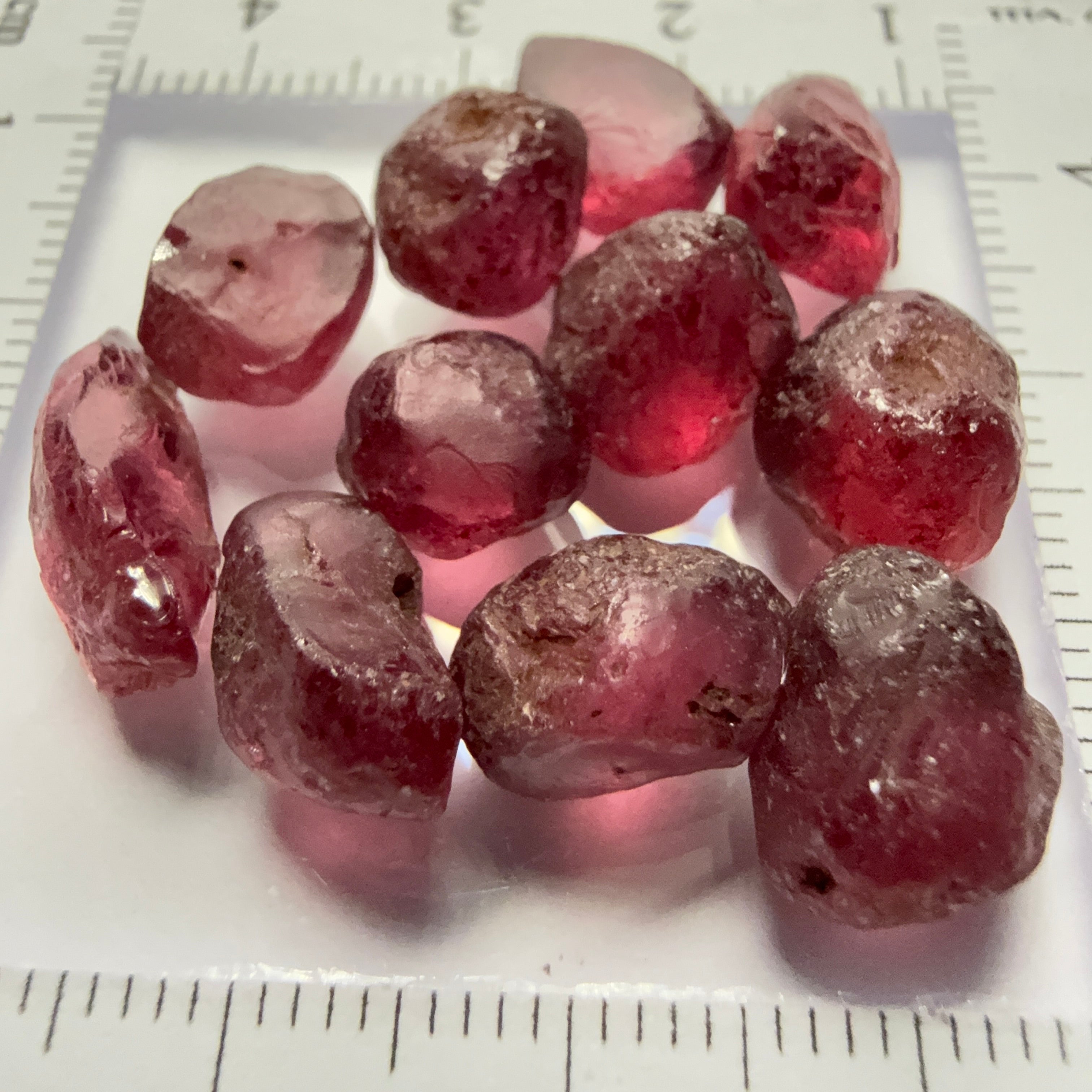 Wholesale lot - Rhodolite Garnet Colour Shifting Lot, 51.04ct / 10.20gm, Umba, Tanzania, Untreated Untreated, 11 pcs, 4.64ct av. VS-VVS clarity, US$25 per gm