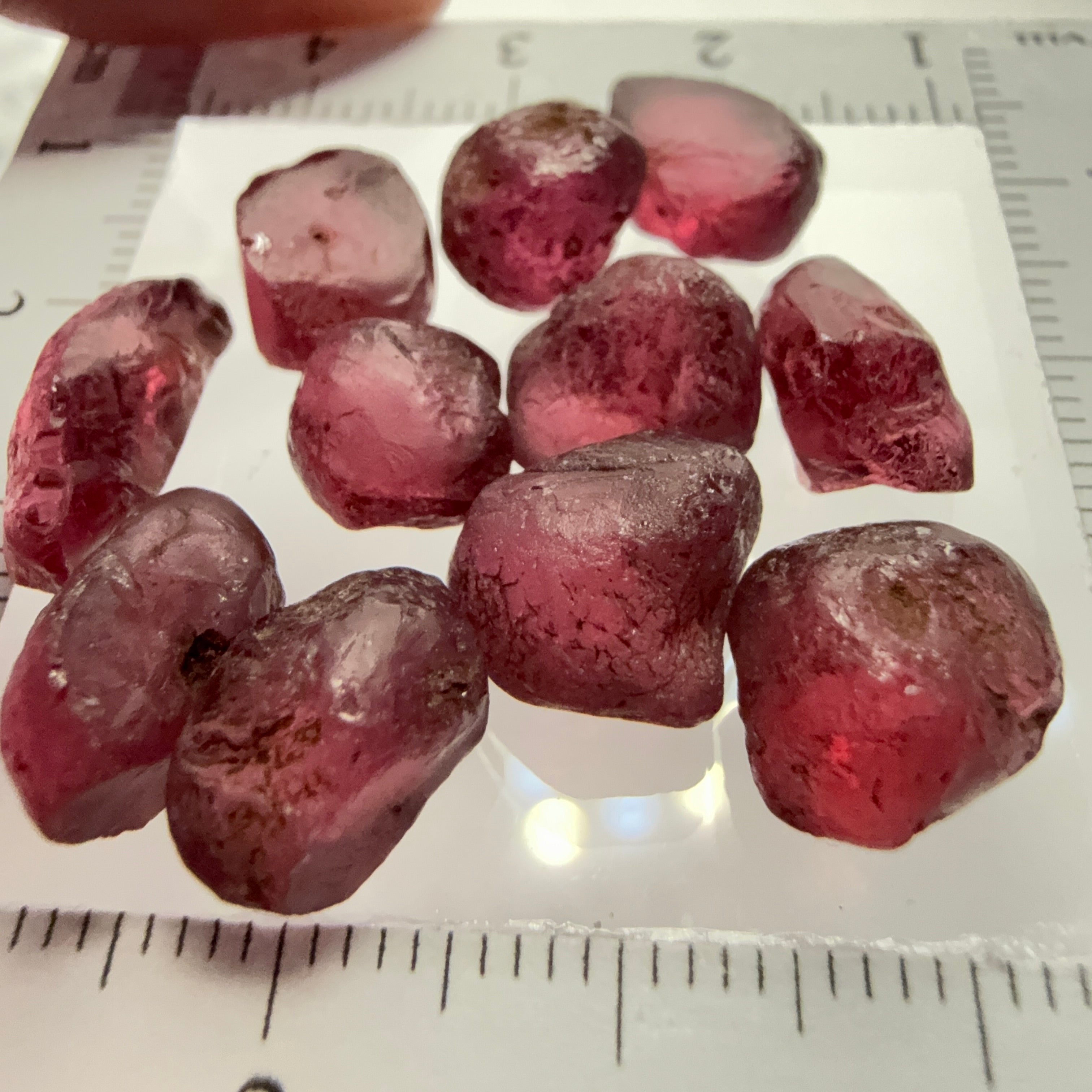 Wholesale lot - Rhodolite Garnet Colour Shifting Lot, 51.04ct / 10.20gm, Umba, Tanzania, Untreated Untreated, 11 pcs, 4.64ct av. VS-VVS clarity, US$25 per gm