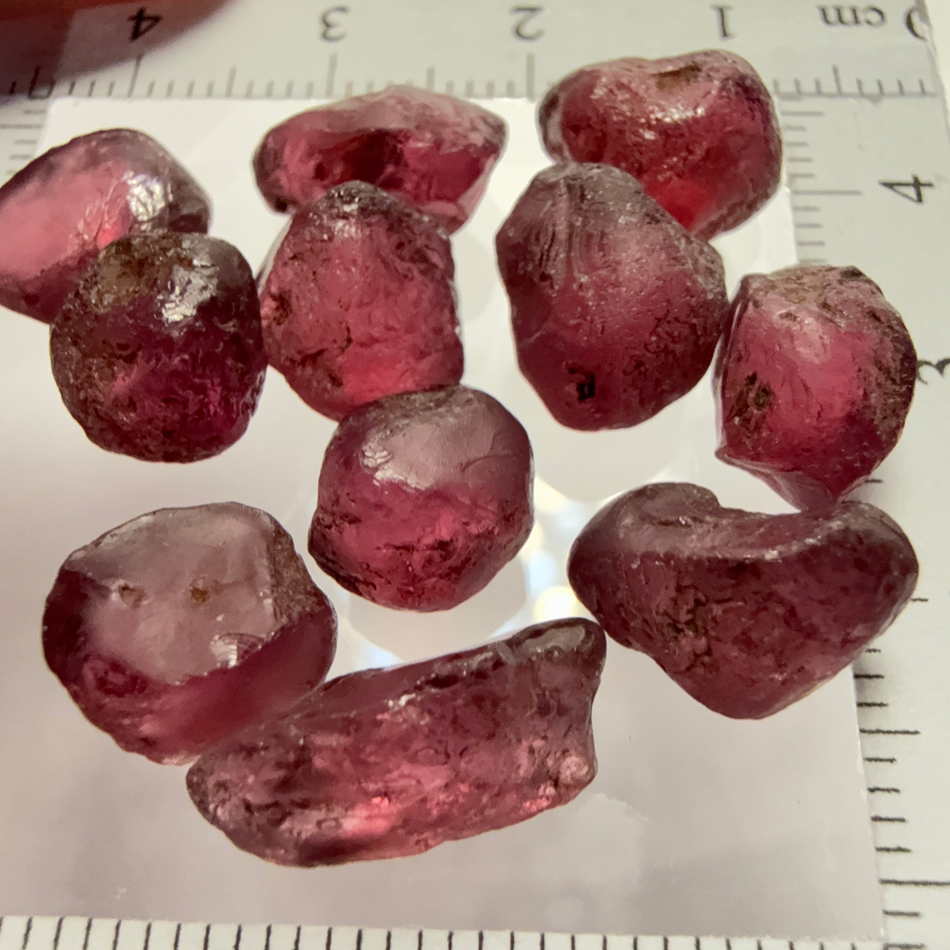 Wholesale lot - Rhodolite Garnet Colour Shifting Lot, 51.04ct / 10.20gm, Umba, Tanzania, Untreated Untreated, 11 pcs, 4.64ct av. VS-VVS clarity, US$25 per gm