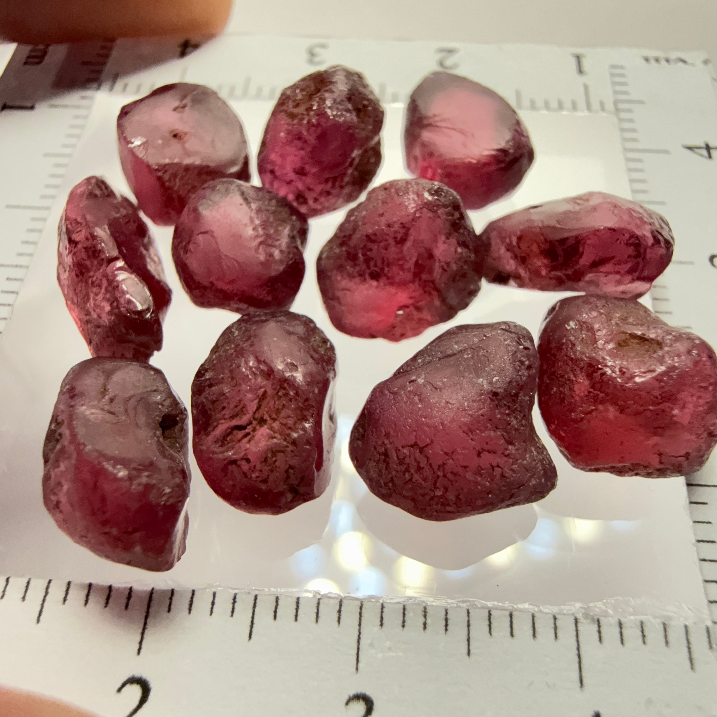 Wholesale lot - Rhodolite Garnet Colour Shifting Lot, 51.04ct / 10.20gm, Umba, Tanzania, Untreated Untreated, 11 pcs, 4.64ct av. VS-VVS clarity, US$25 per gm