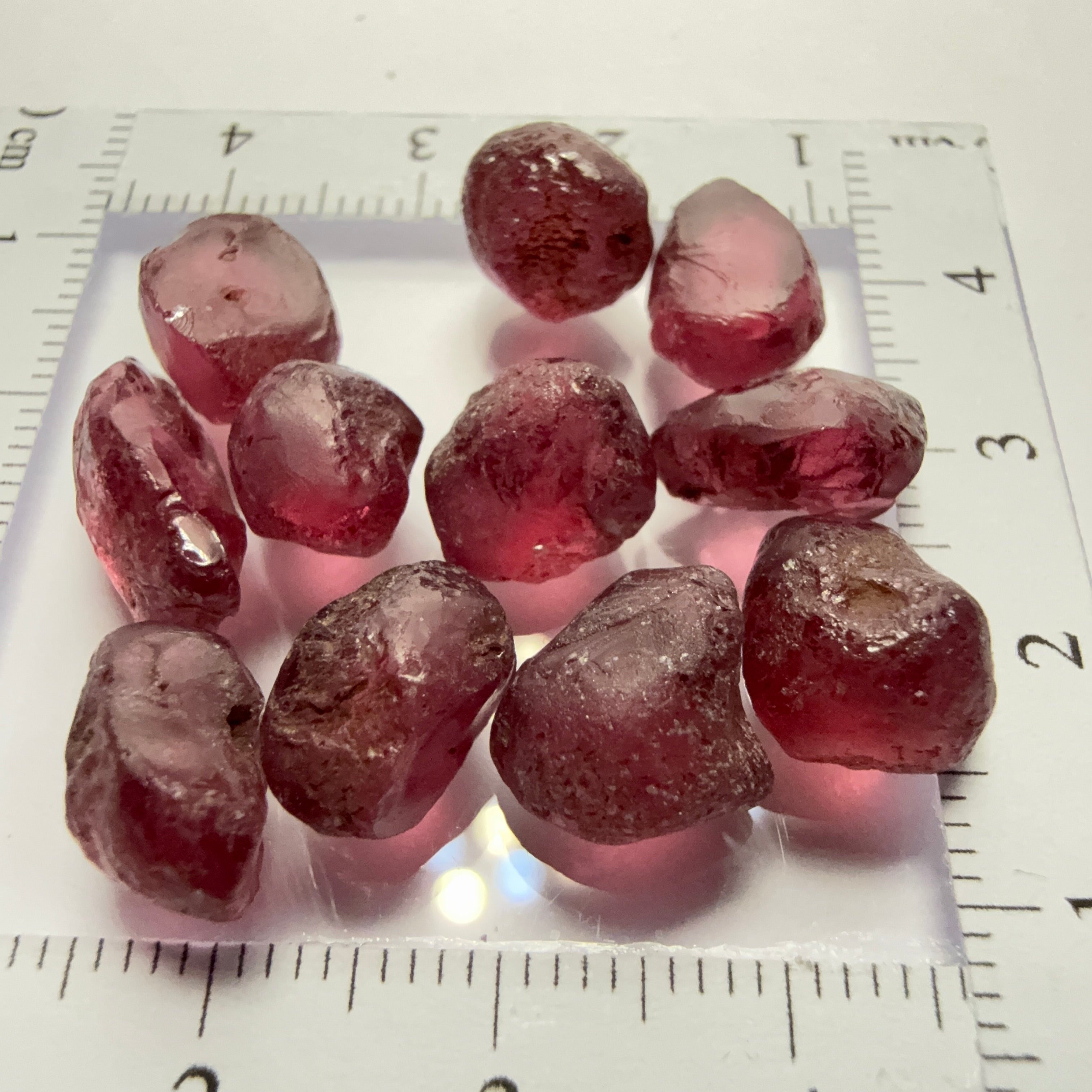 Wholesale lot - Rhodolite Garnet Colour Shifting Lot, 51.04ct / 10.20gm, Umba, Tanzania, Untreated Untreated, 11 pcs, 4.64ct av. VS-VVS clarity, US$25 per gm