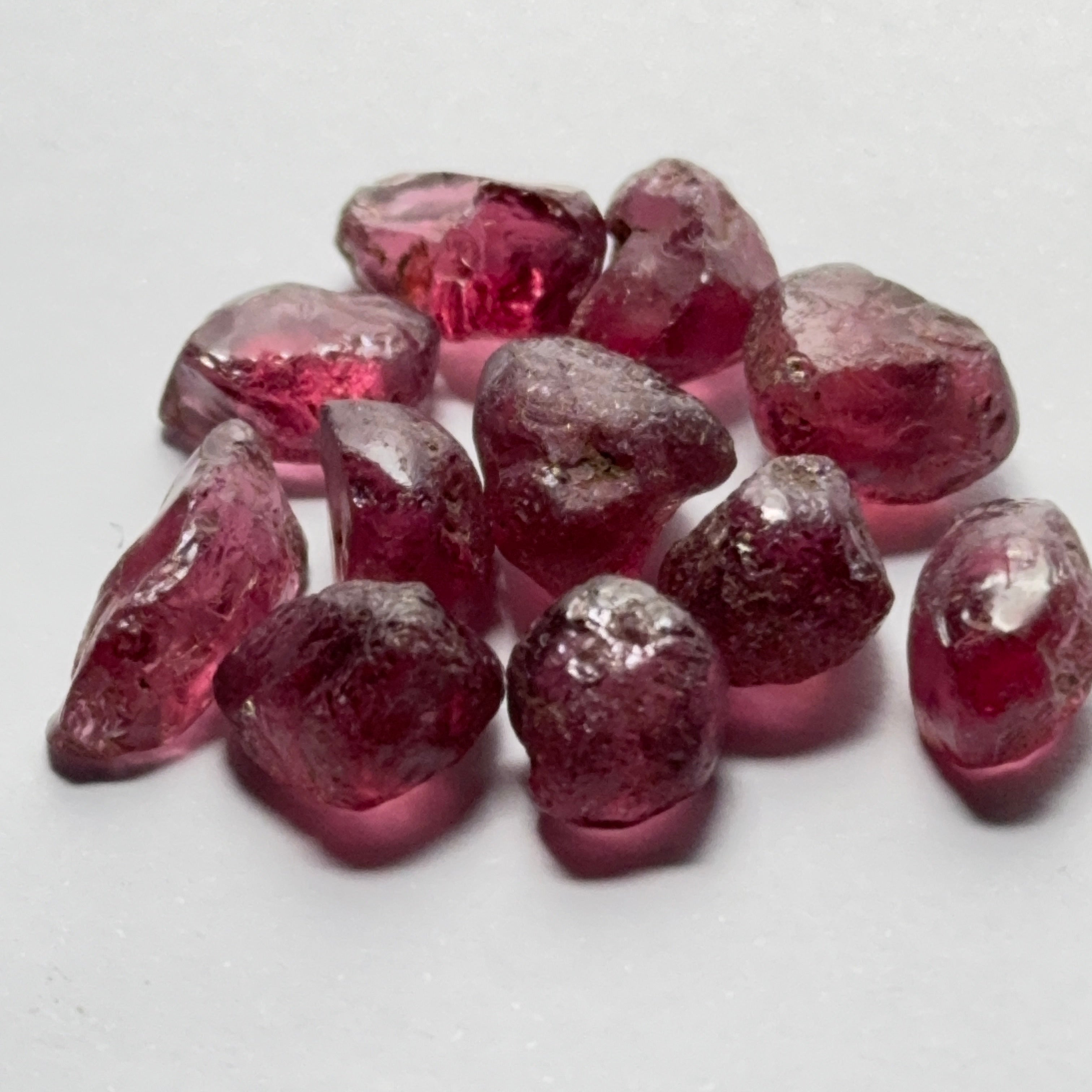 Wholesale lot - Rhodolite Garnet Colour Shifting Lot, 51.04ct / 10.20gm, Umba, Tanzania, Untreated Untreated, 11 pcs, 4.64ct av. VS-VVS clarity, US$25 per gm